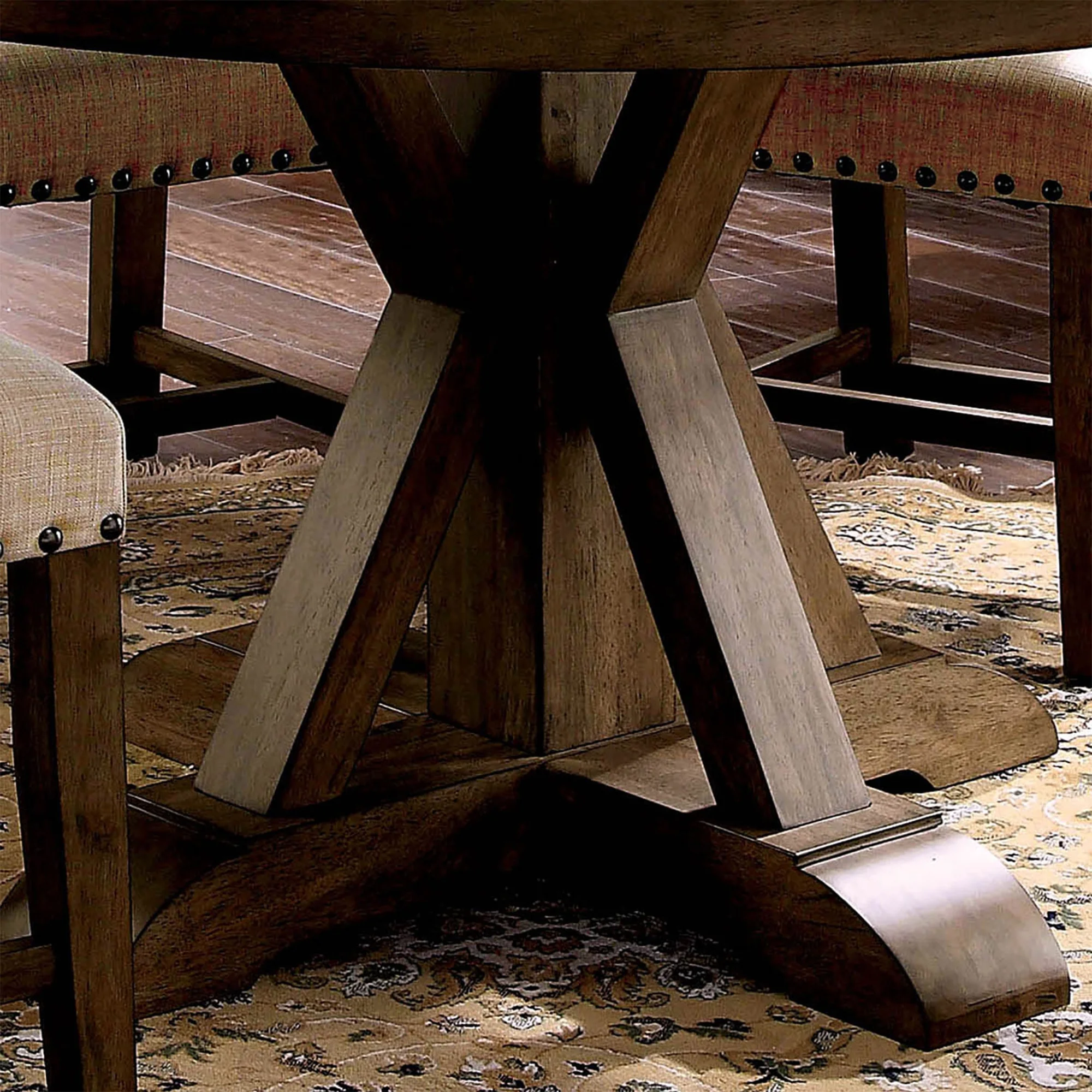 Furniture of America Stanley Pedestal Round Dining Table, Light Oak