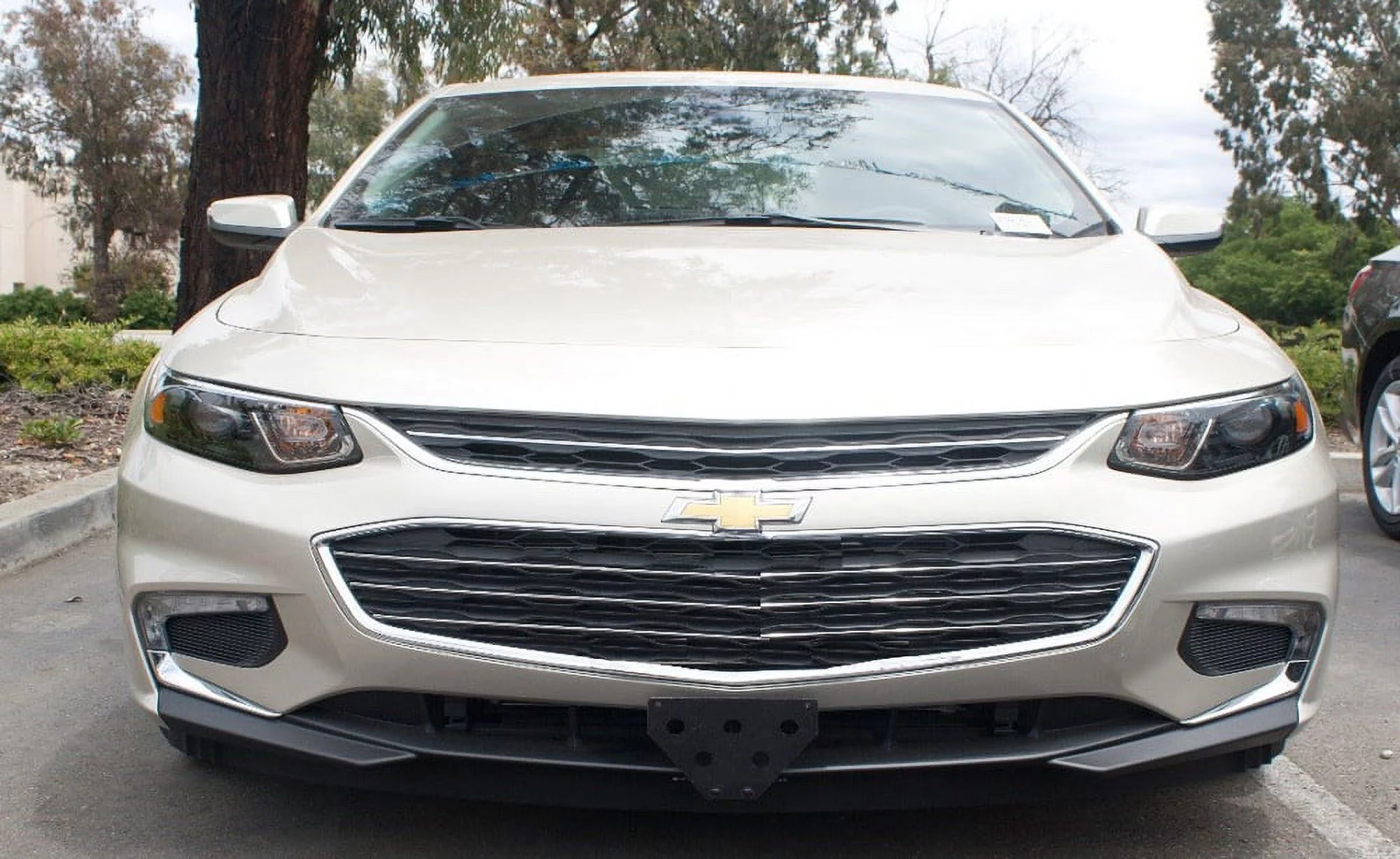 STO N SHO Front License Plate Bracket Compatible with 2016-2017 Chevrolet Malibu (SNS93)