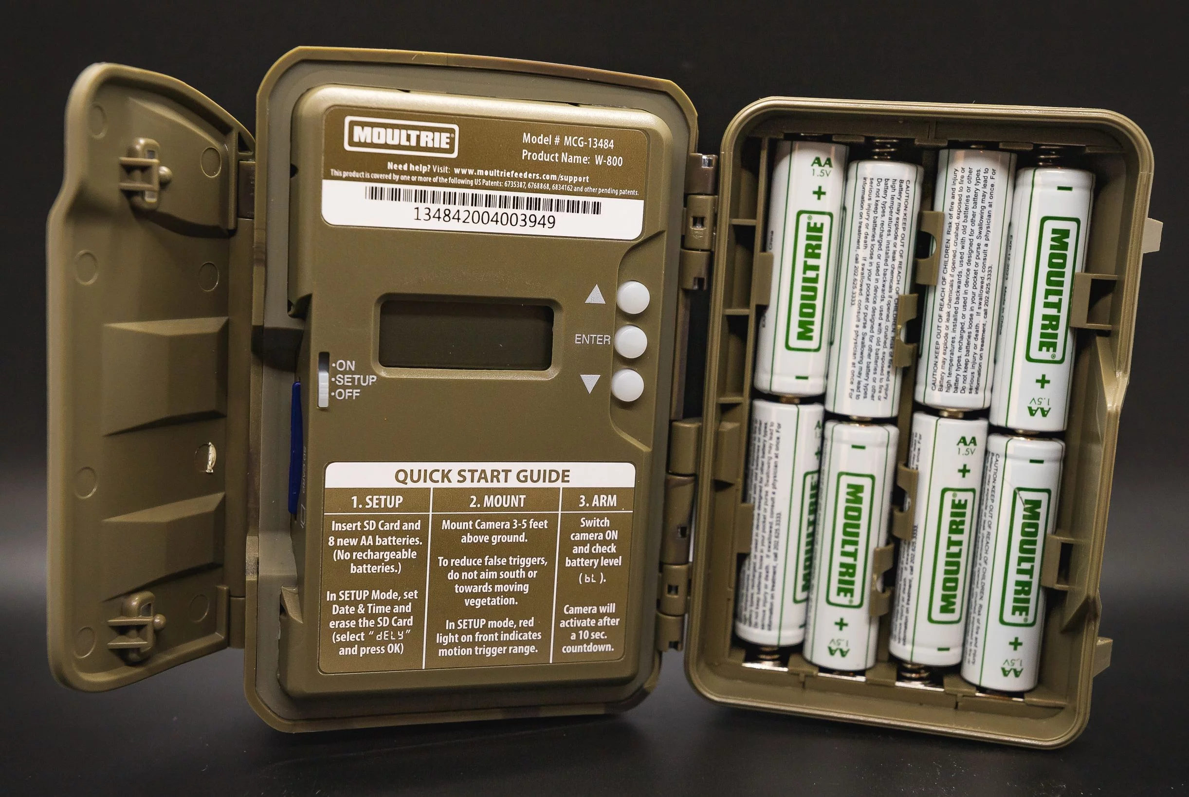 Moultrie W800 Infrared Hunting Trail Camera Bundle, 26 Megapixels