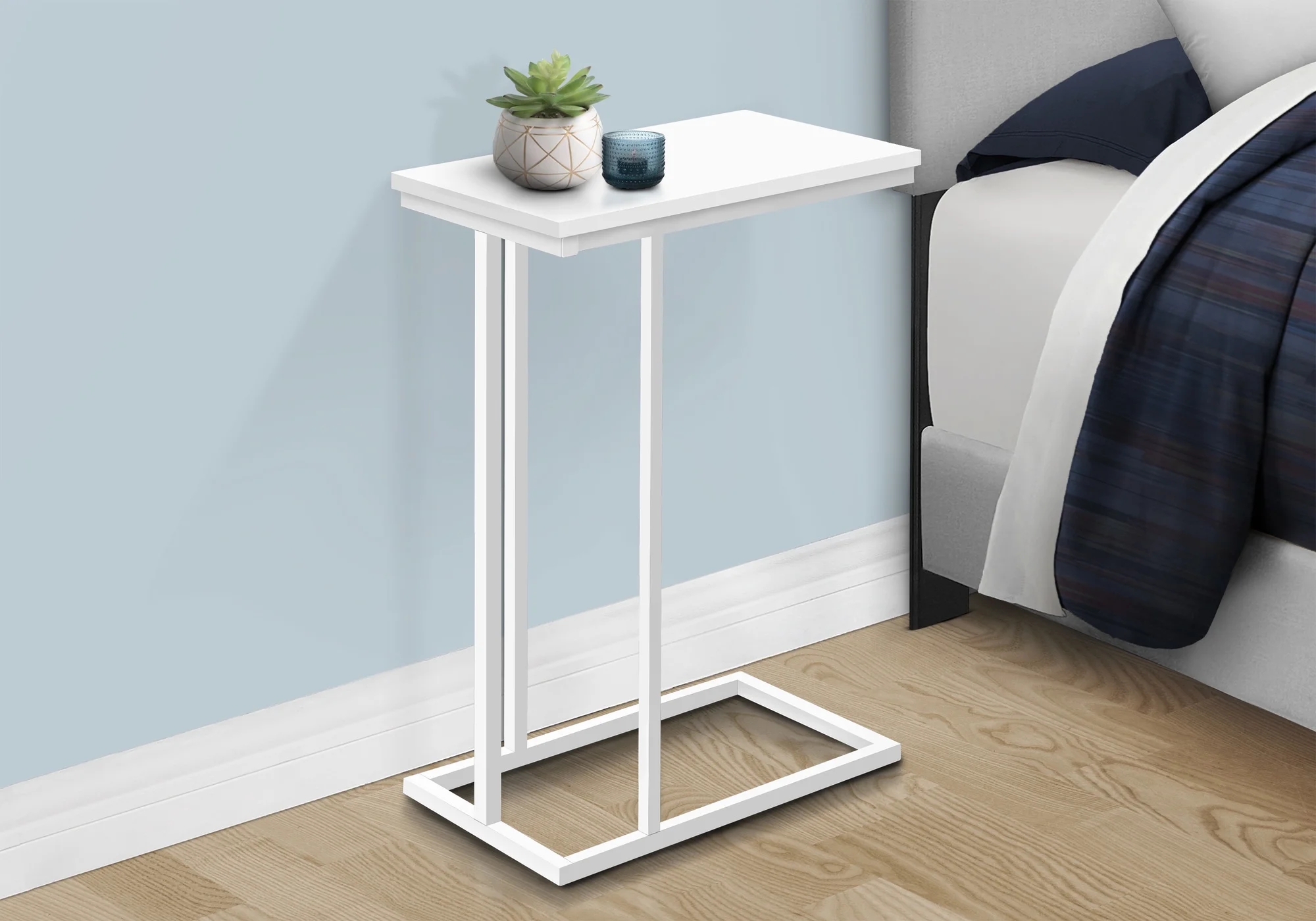 Monarch C-shaped Accent Table in Metal White