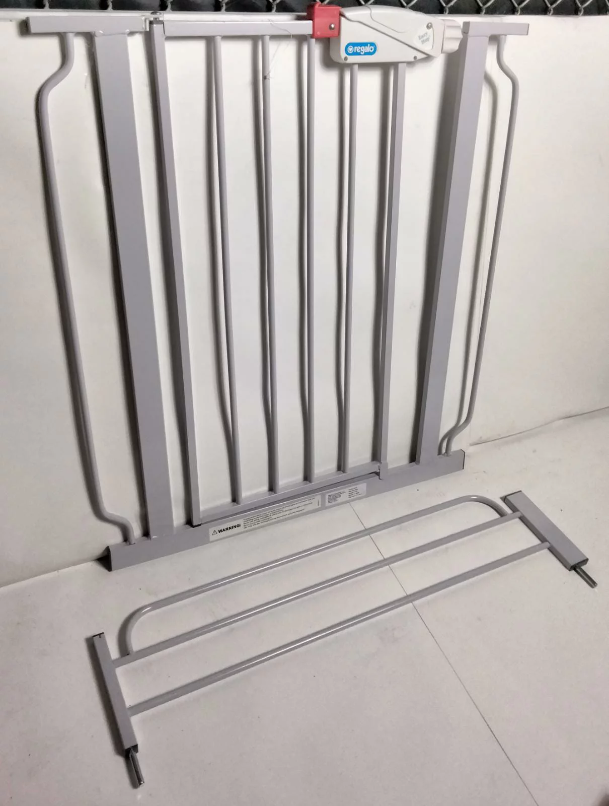 Regalo Easy Step Baby Gate 31