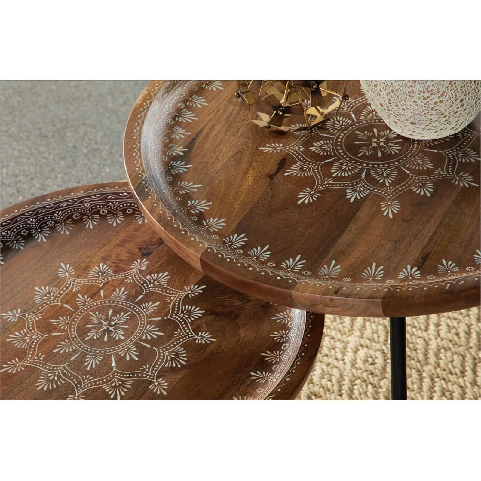 Nuala 2-piece Round Nesting Table with Tripod Tapered Legs Honey and Black