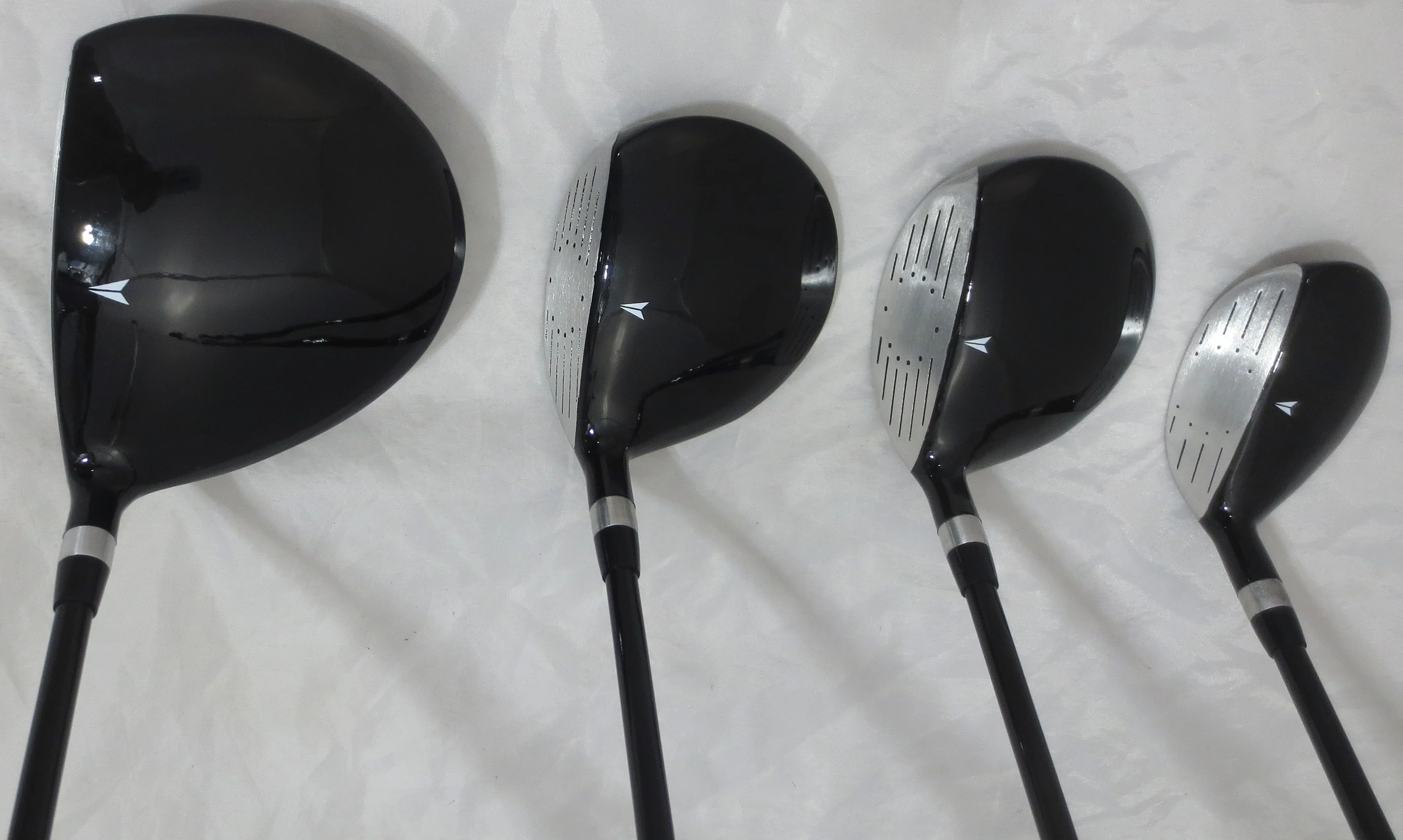 2024 Mens S7 Golf Set Driver, 3 & 5 Woods, Hybrid, Irons, Sand Wedge, Putter and Bag 12 Clubs Complete Right Handed Stiff Flex