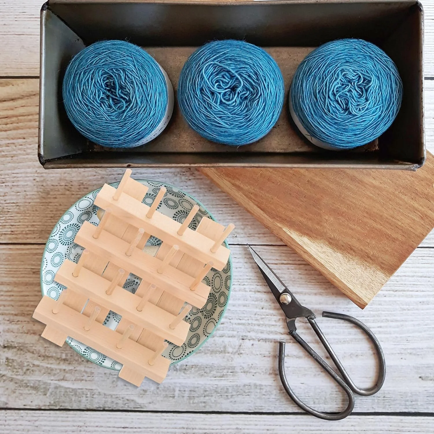 Desktop Thread Holder Spools Wooden Thread Rack/Thread Holder Organizer with Hanging Hooks Crocheting Sewing Yarn Holder Dispenser for Embroidery Quilting and Sewing Threads