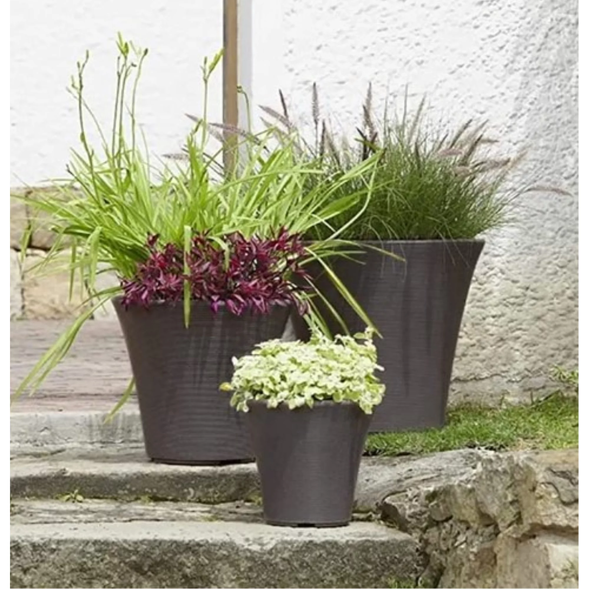 Garden Elements Indoor/Outdoor Pamploma Plastic Round Outdoor Planter, Cappuccino 12