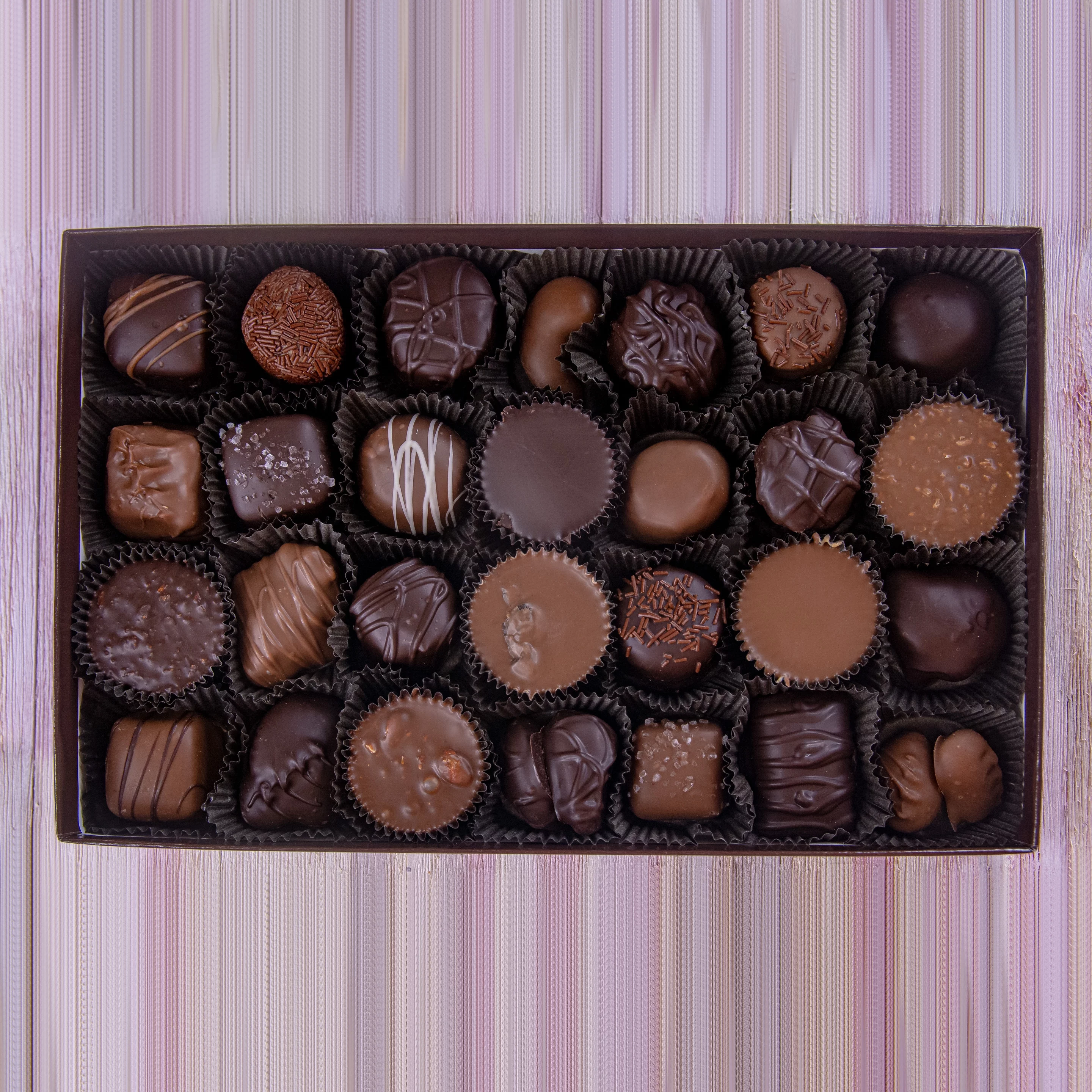 Wockenfuss Candies Deluxe Assortment - Milk & Dark - 2lb