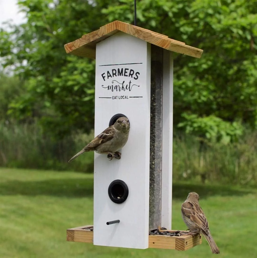 Farmhouse Vertical Feeder, White