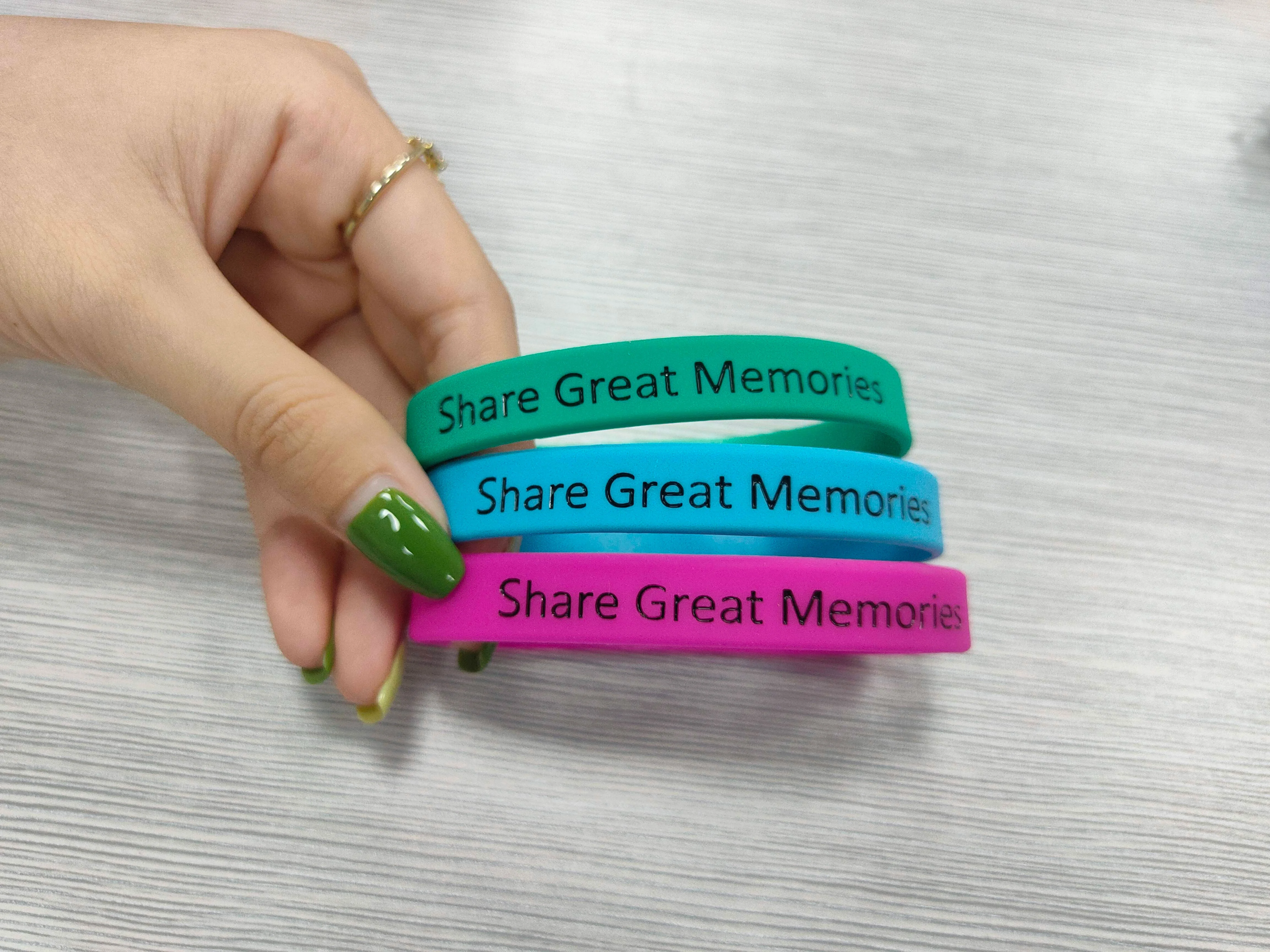 Fujifilm QuickSnap 7033661 Disposable Camera (2 Pack) Plus a Bonus Wrist Band and a Cleaning Cloth