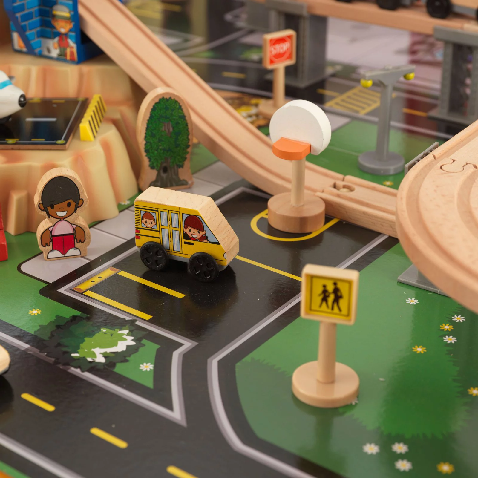 Metropolis Train and Table Set