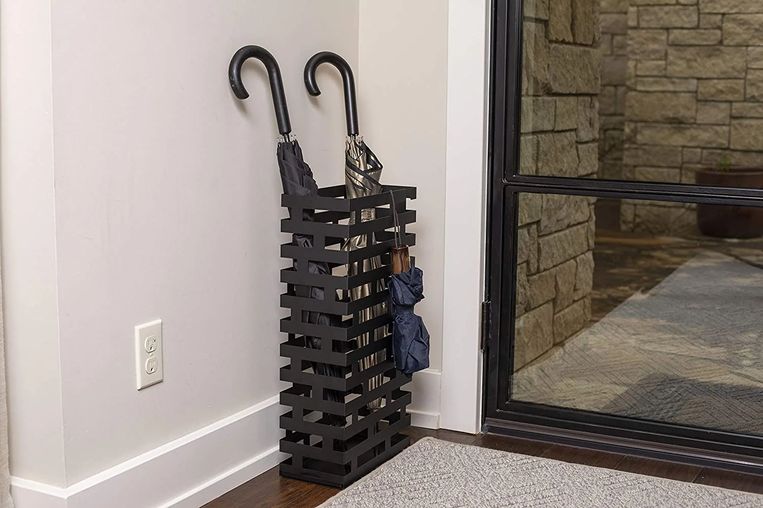 Umbrella Holder Stand with Removable Water Tray, Rain Collection, Decorative Metal Freestanding Rack Organizer, Cane Walking Stick Holder, Black