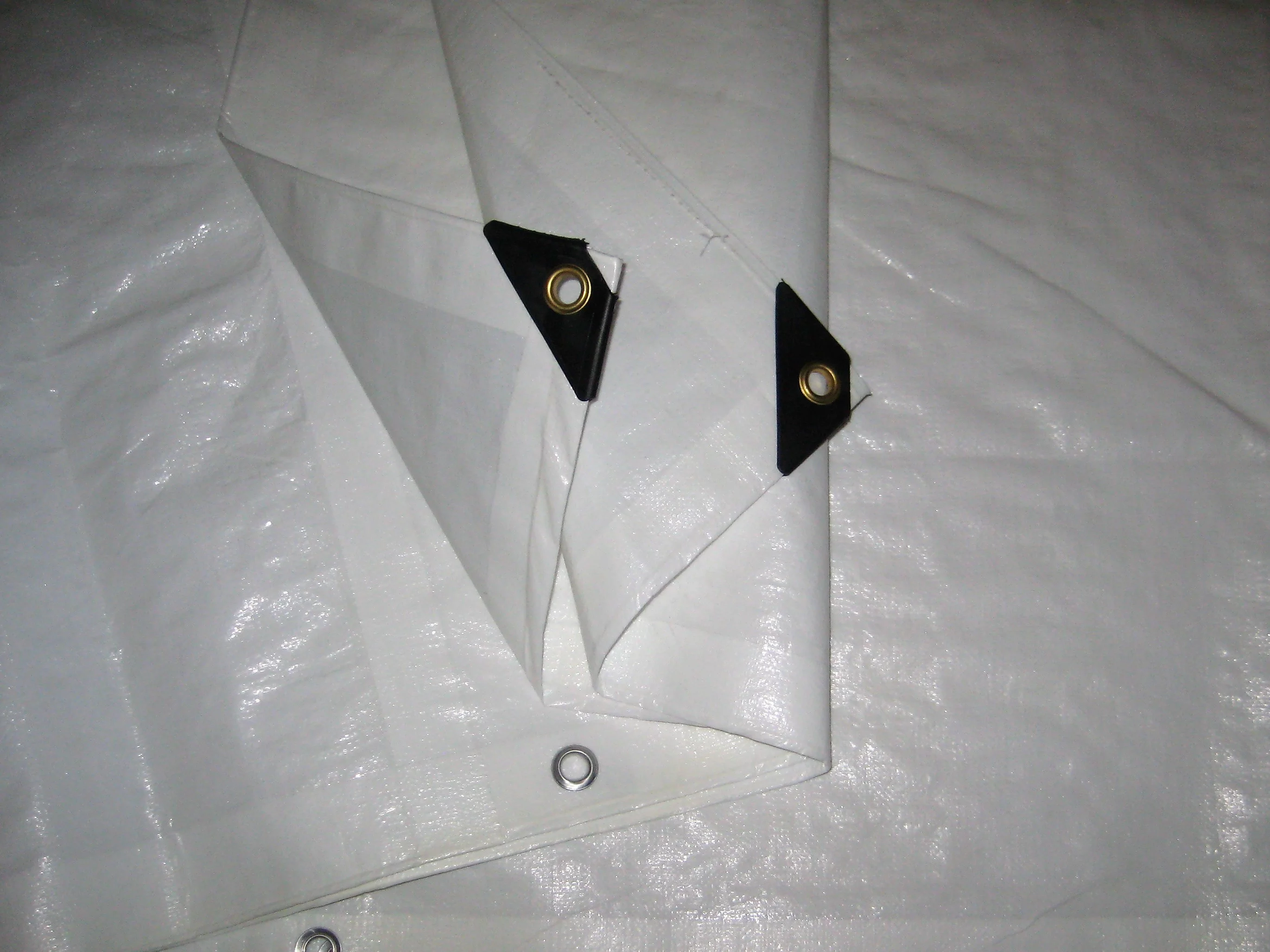 Harpster Tarps 20' x 30' Heavy Duty White 6 oz. Poly Tarp 12 Mil