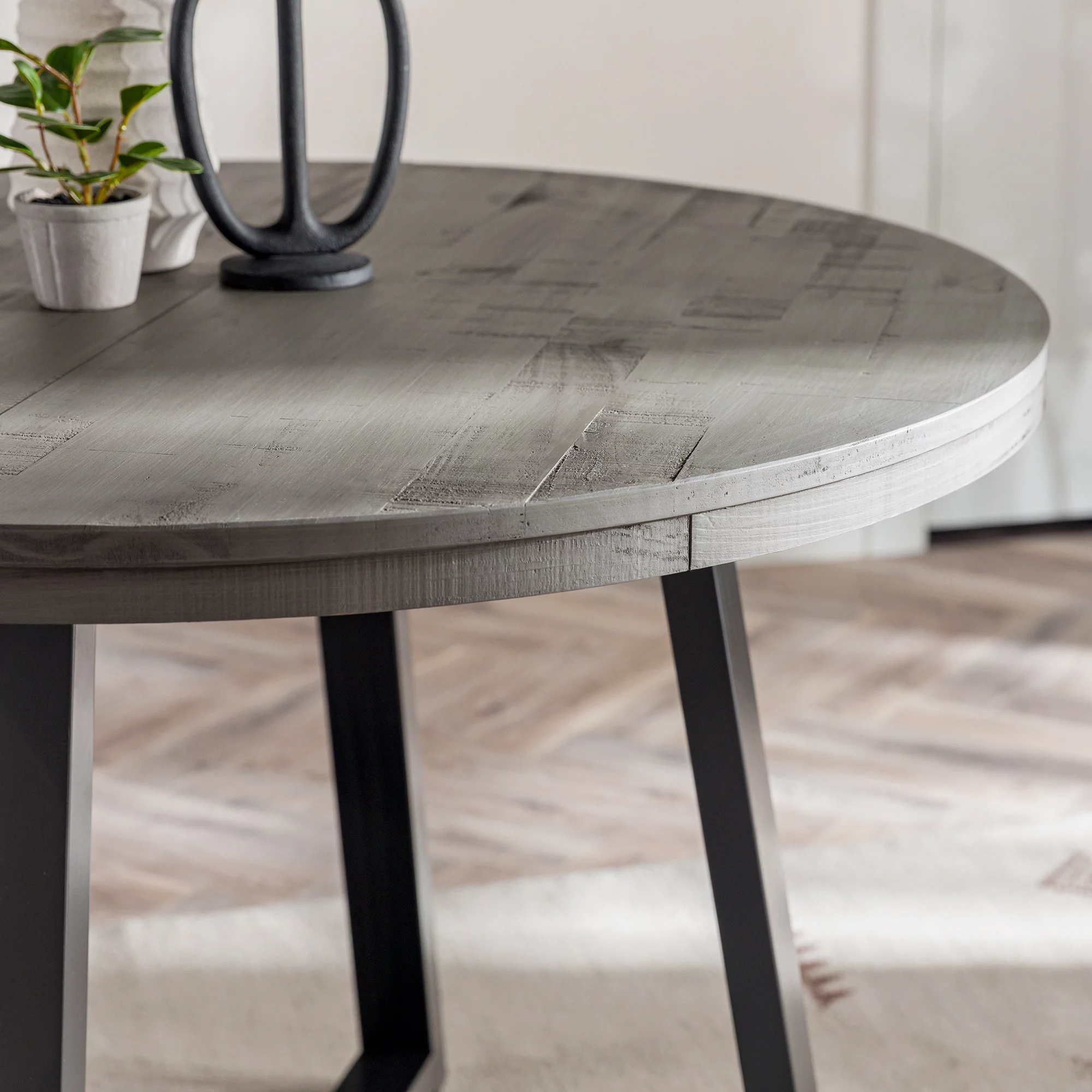 Walker Edison 42” Rustic Distressed Solid Wood Round Dining Table, Grey/Black