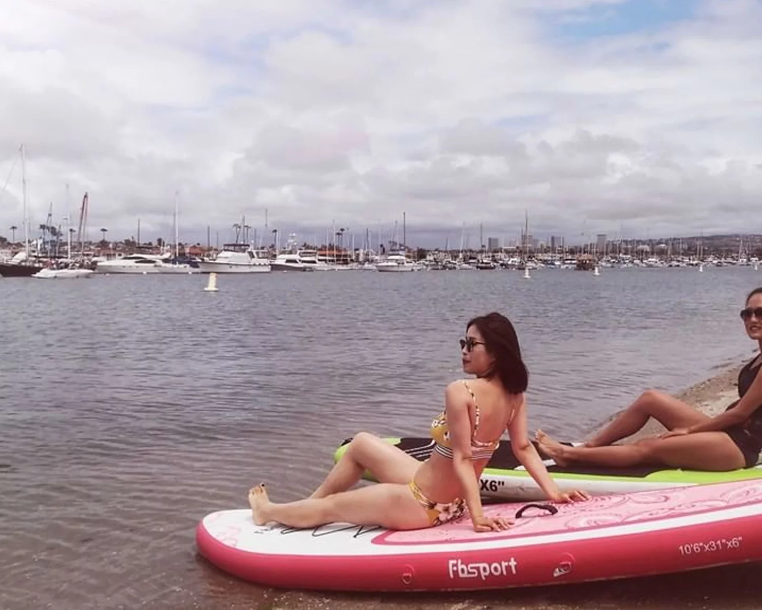 Fbsport Inflatable Paddle Board SUP, Flower System Stand Up Board with Fins Accessories Backpack Pump,Coral Powder