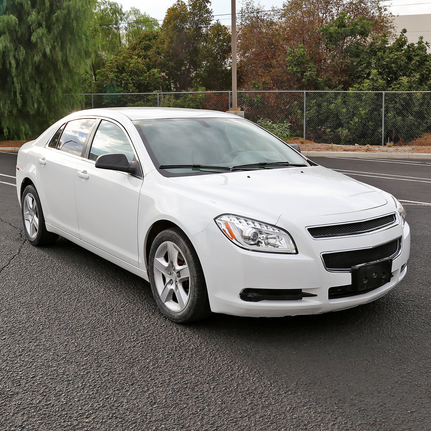 Spec-D Tuning LED Clear Projector Headlights Compatible with 2008-2012 Chevy Malibu LS / LT / LTZ, 2008-2010 Chevy Malibu Hybrid, Left + Right Pair Headlamps Assembly