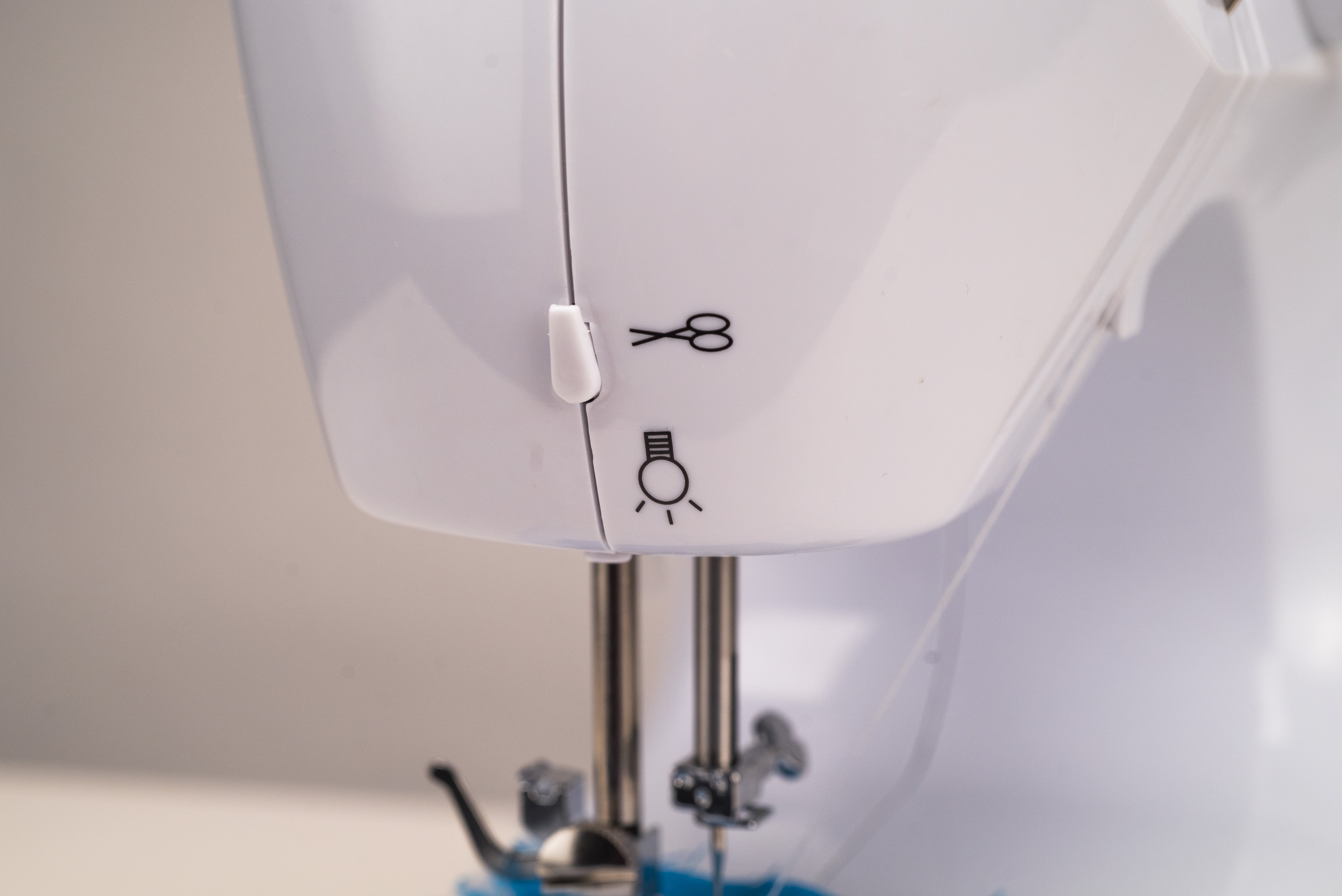 Michley SS-700+ 16-Stitch Desktop Sewing Machine, 863975000143