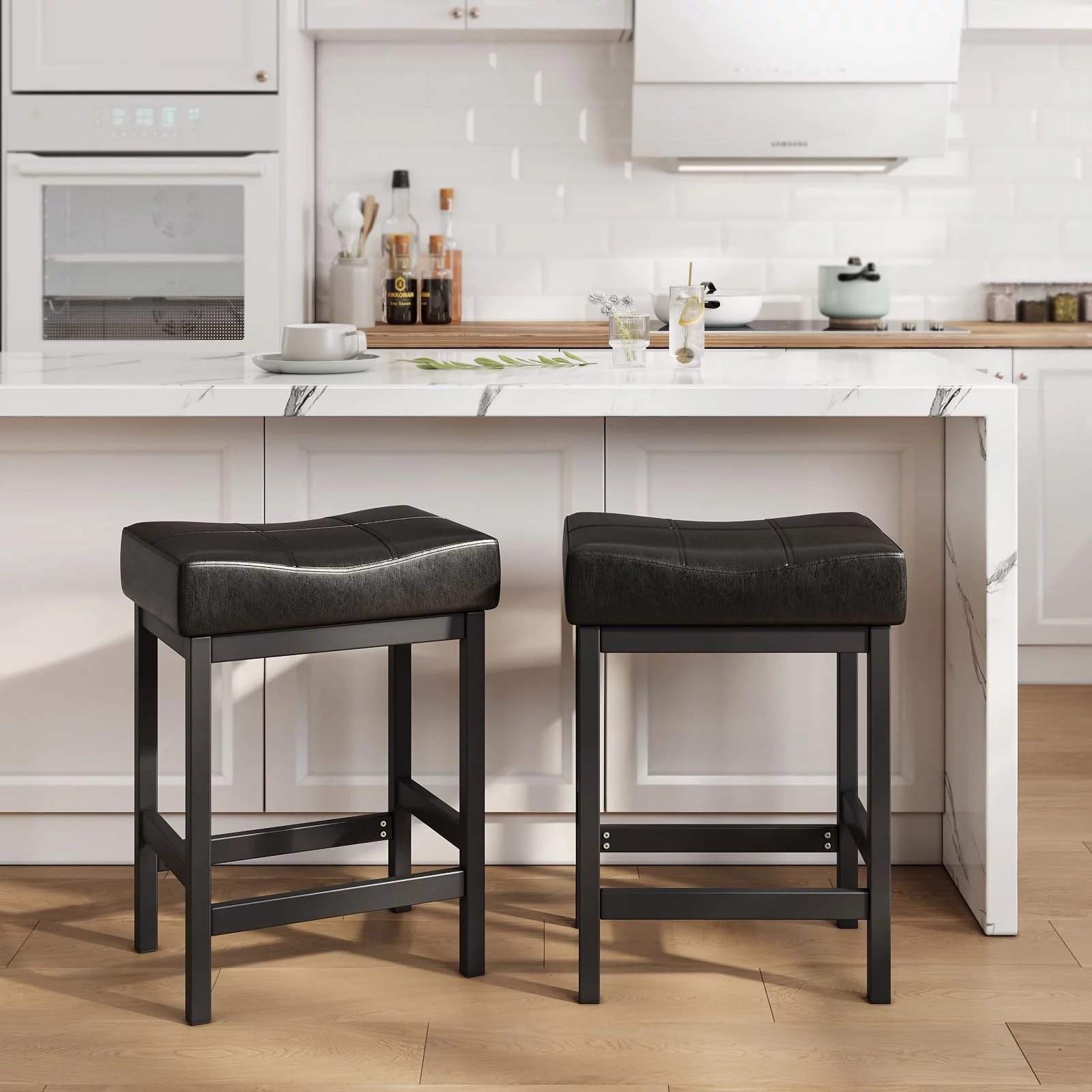 Relefree Bar Stools Set of 2, Counter Height Backless Saddle Stool, Bar Chairs Kitchen Stools with Footrest, Black