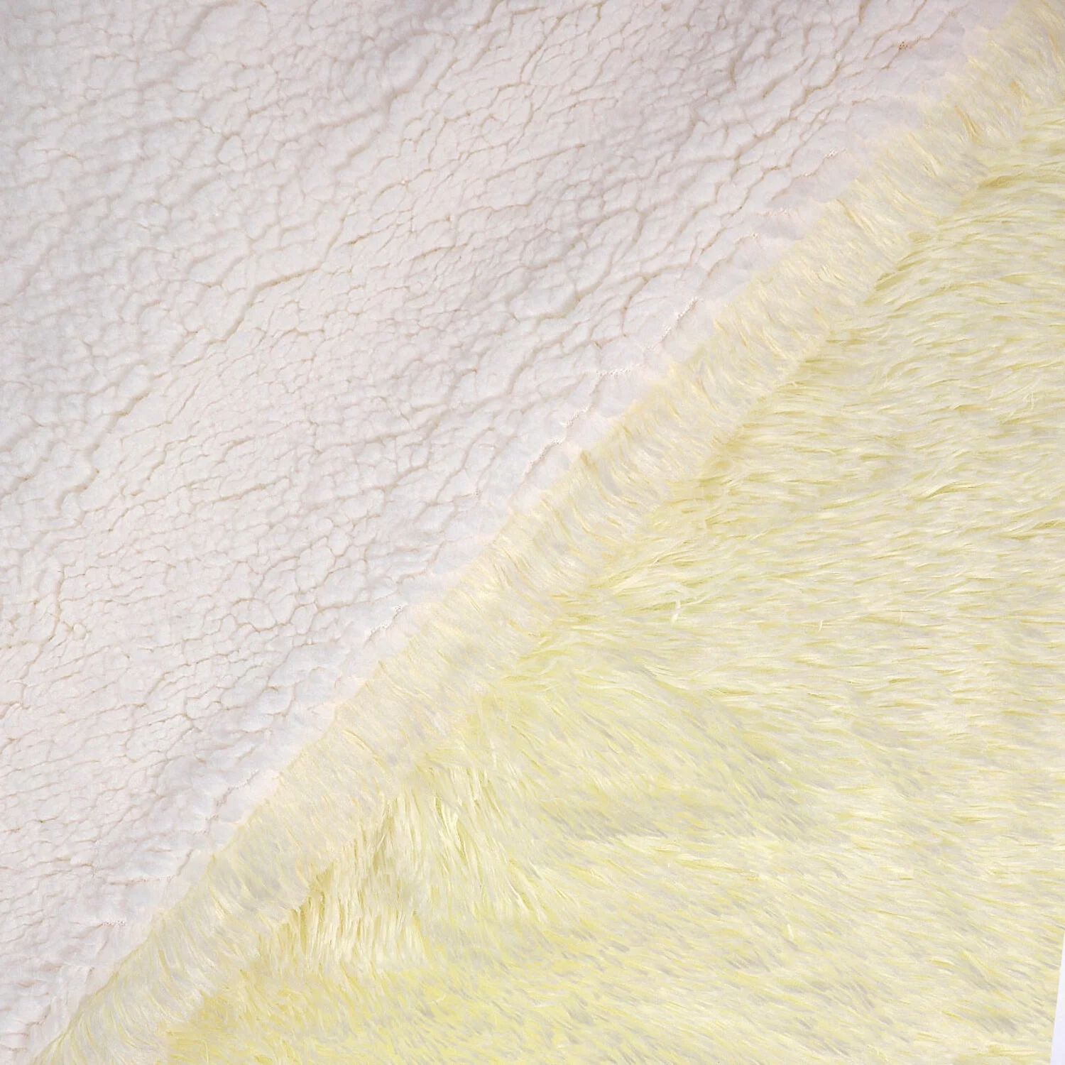 PiccoCasa Faux Fur Blanket Soft Warm Reversible Shaggy Sherpa, Beige Queen/90