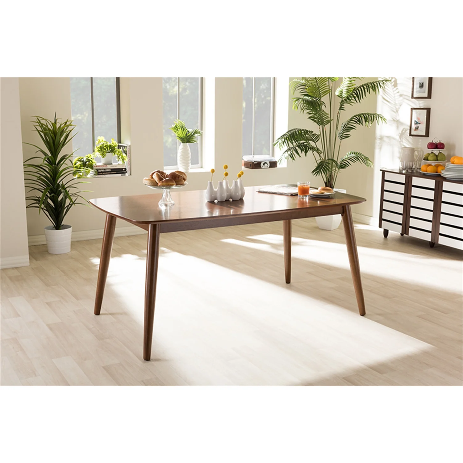 HomeStock Mountain Majesty Dining Table