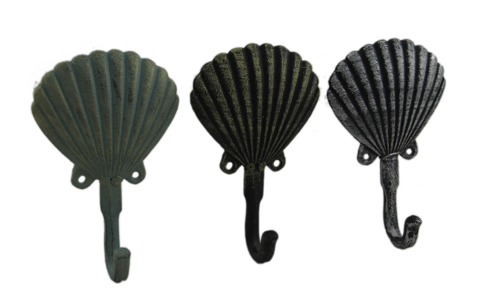 Zeckos Distressed Finish Scallop Shell Coastal Cast Iron Wall Hook (Set of 3)