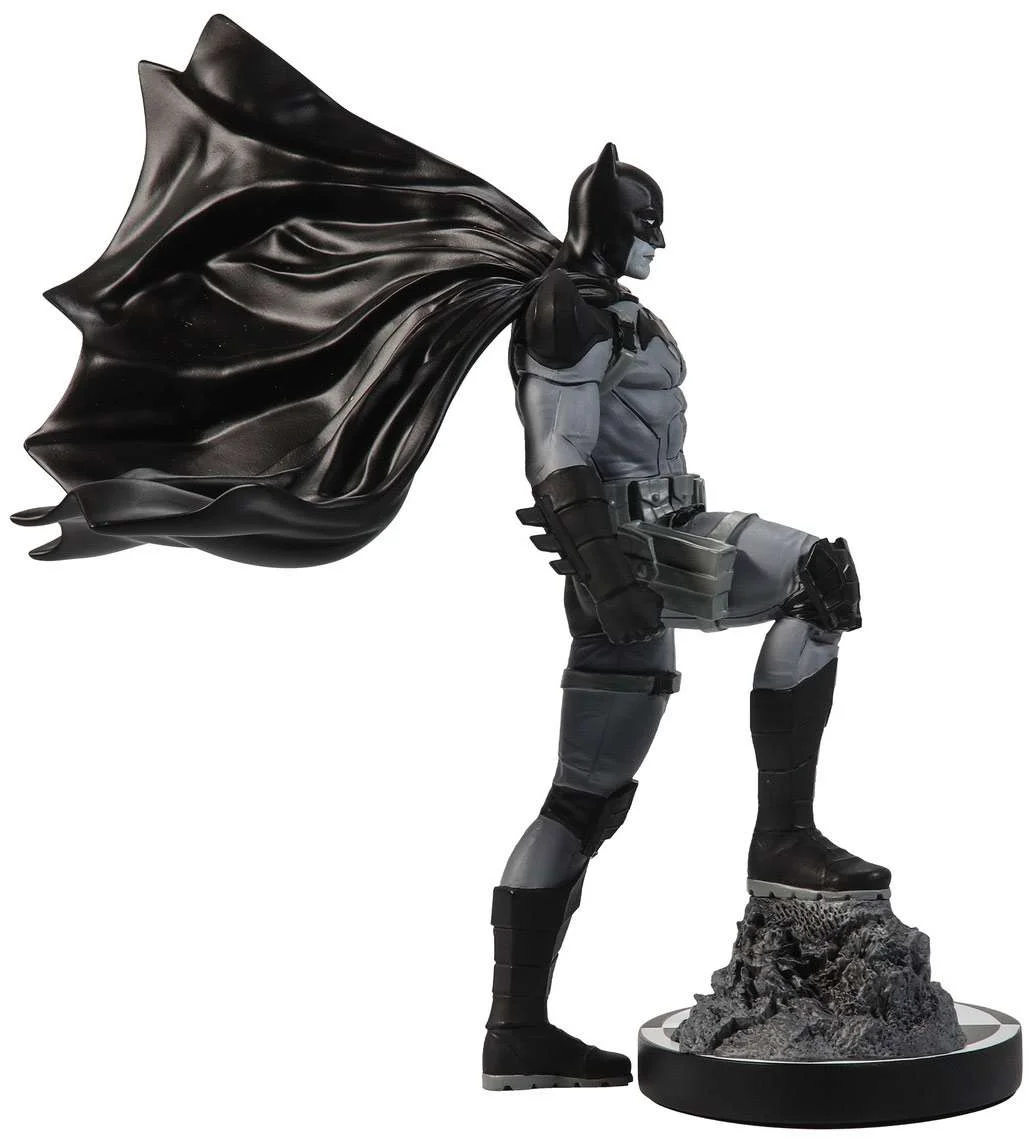 McFarlane DC Direct Batman Resin Statue (Mitch Gerads, Black & White)