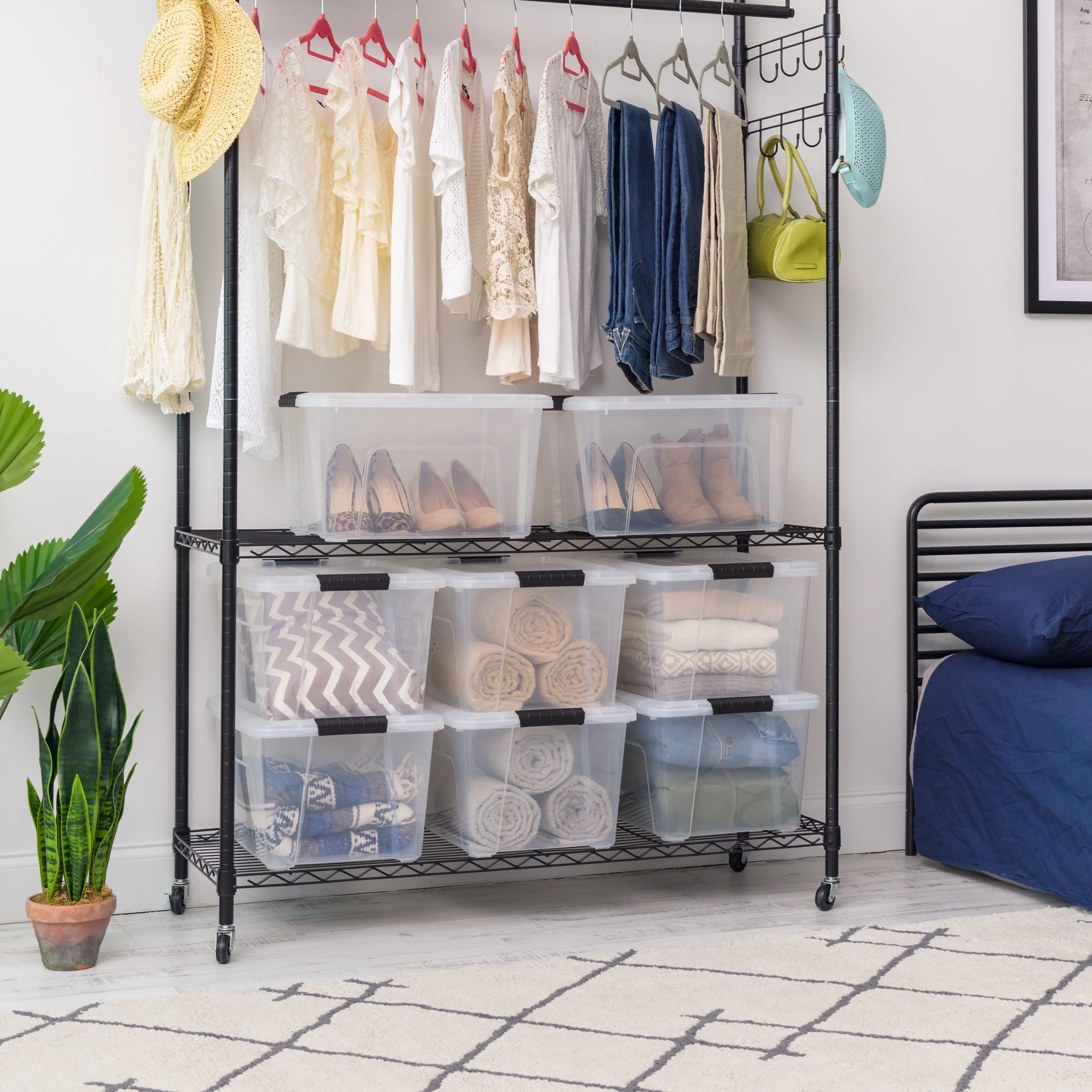 IRIS USA 8 Pack 32 Quart Stack & Pull™ Box, Clear