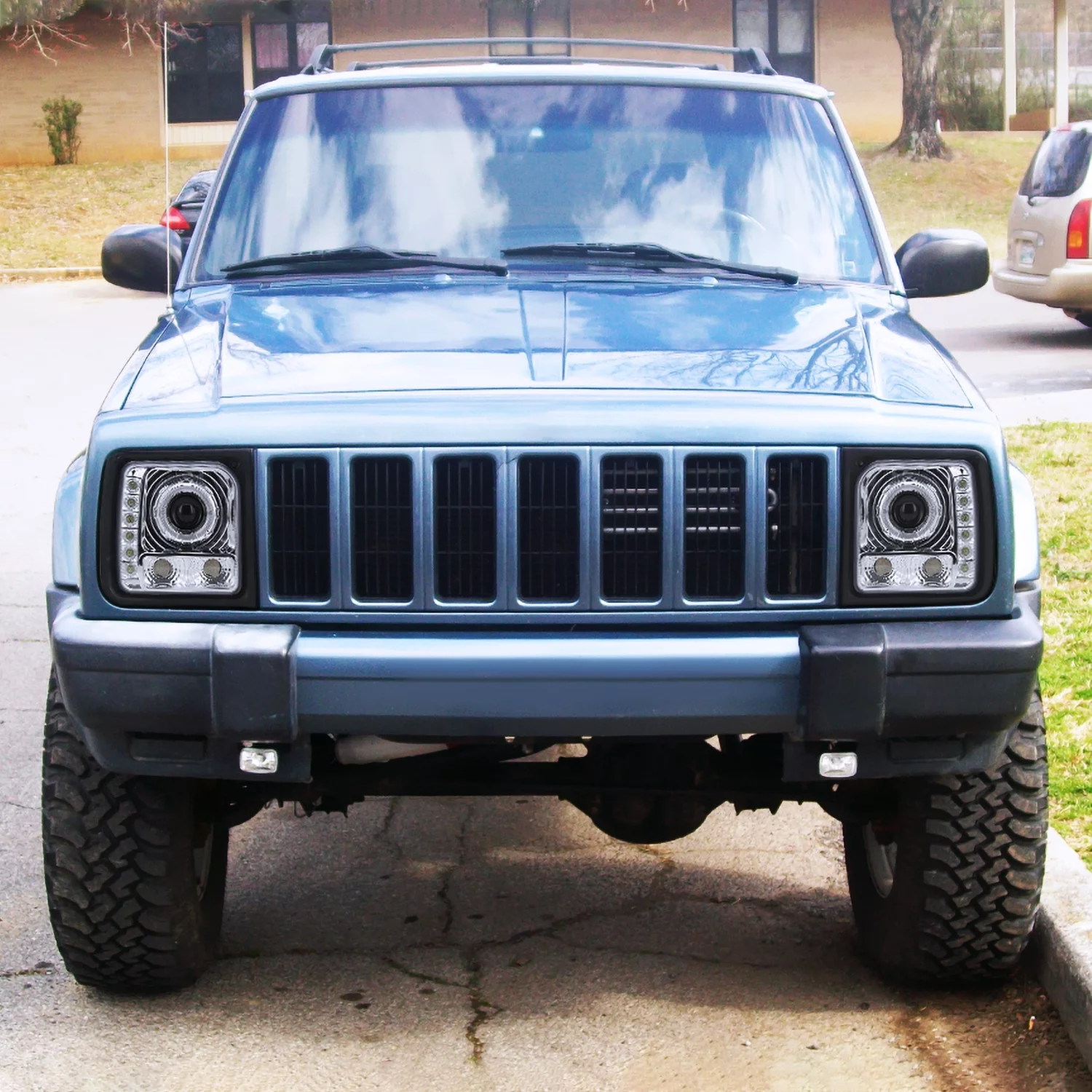 Spec-D Tuning Halo Chrome Housing Clear Lens Projector Headlights W/ SMD LEDs Compatible with 1997-2001 Jeep Cherokee Left + Right Pair Headlamps Assembly