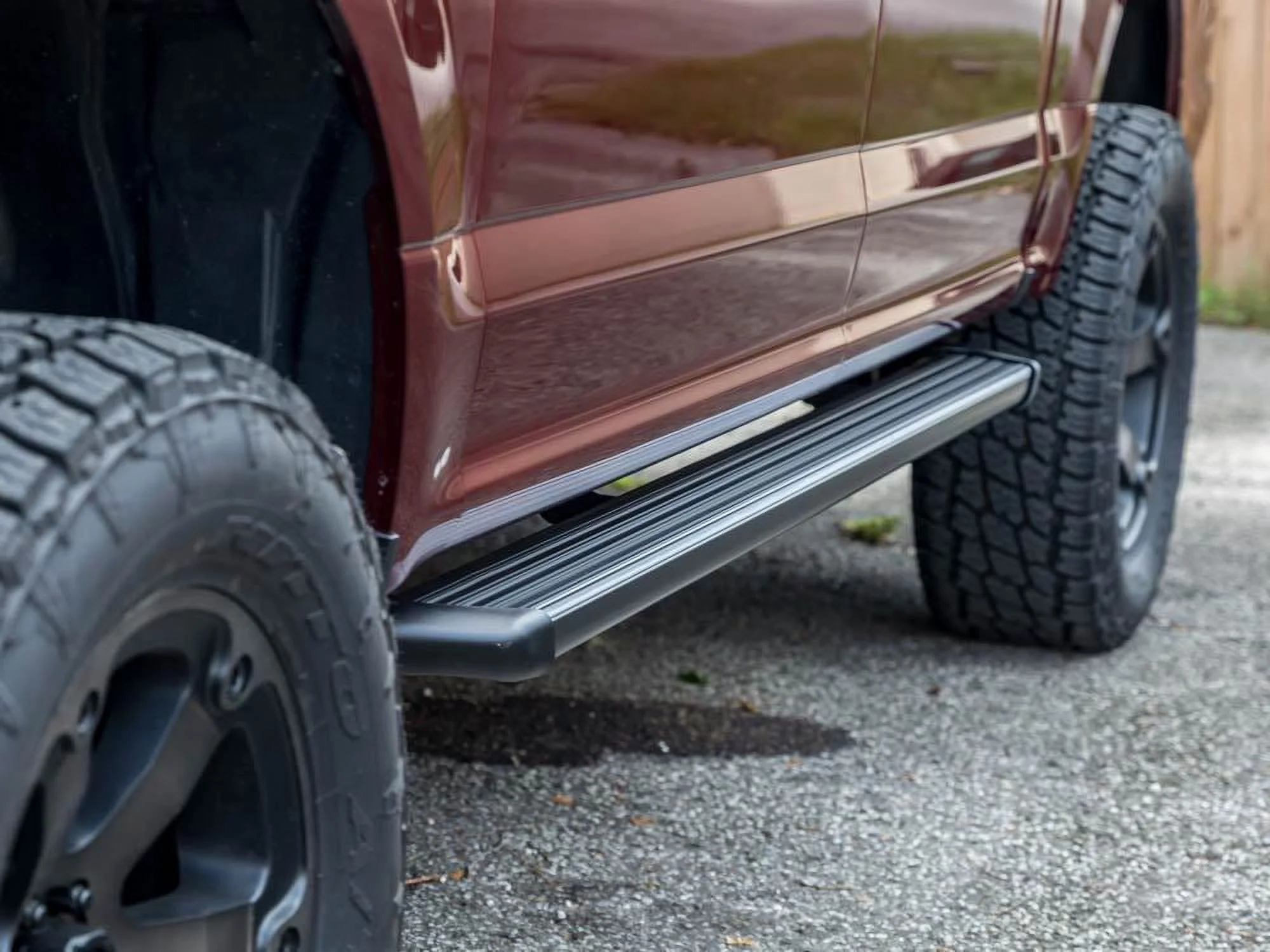 Ionic by RealTruck 61 Series Black Running Boards Compatible with 2015-2017 Chevrolet Tahoe GMC Yukon