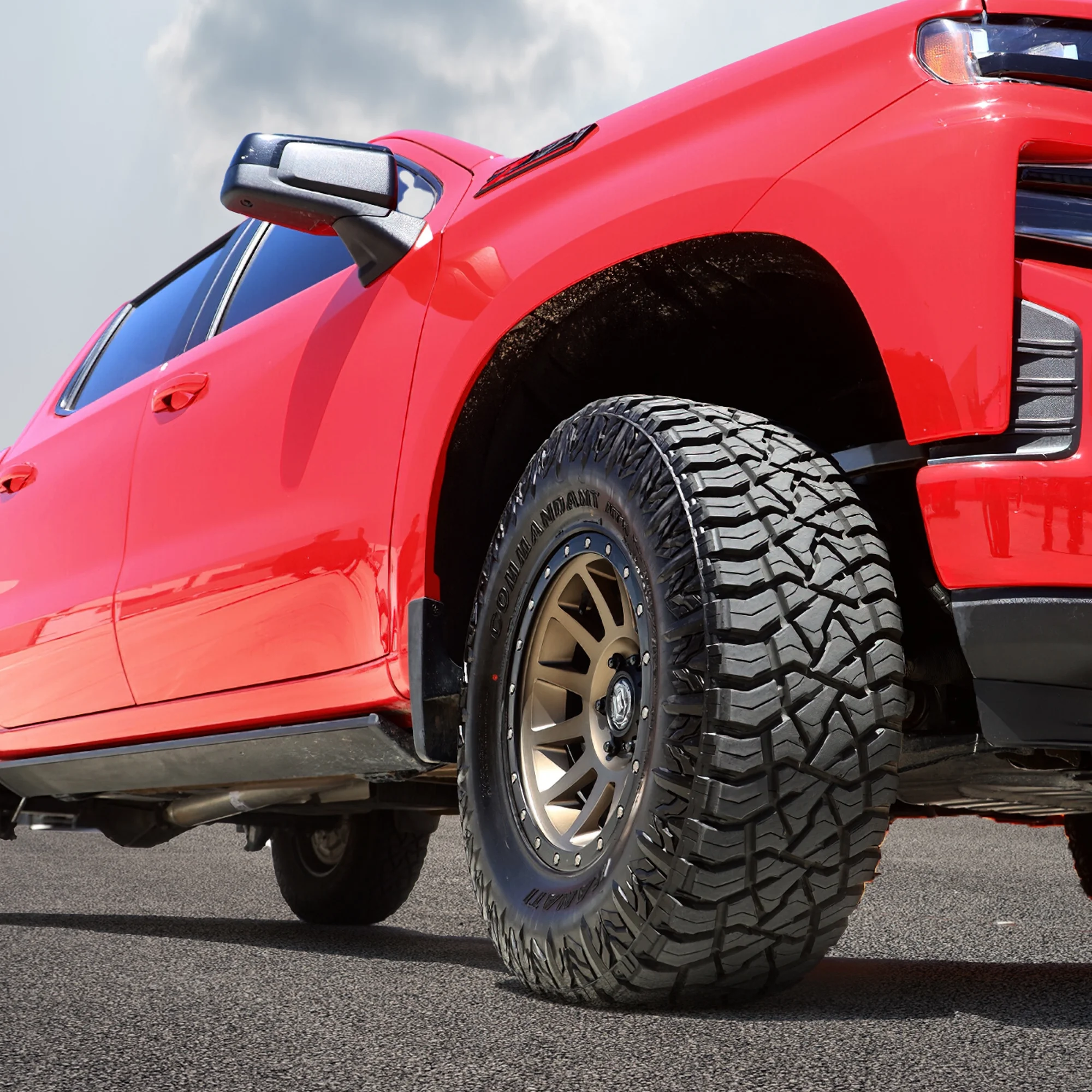 Kanati Commandant ATX LT265/70R18 LRF 12-Ply Rated Heavy Duty All-Terrain Tire (Tire Only)