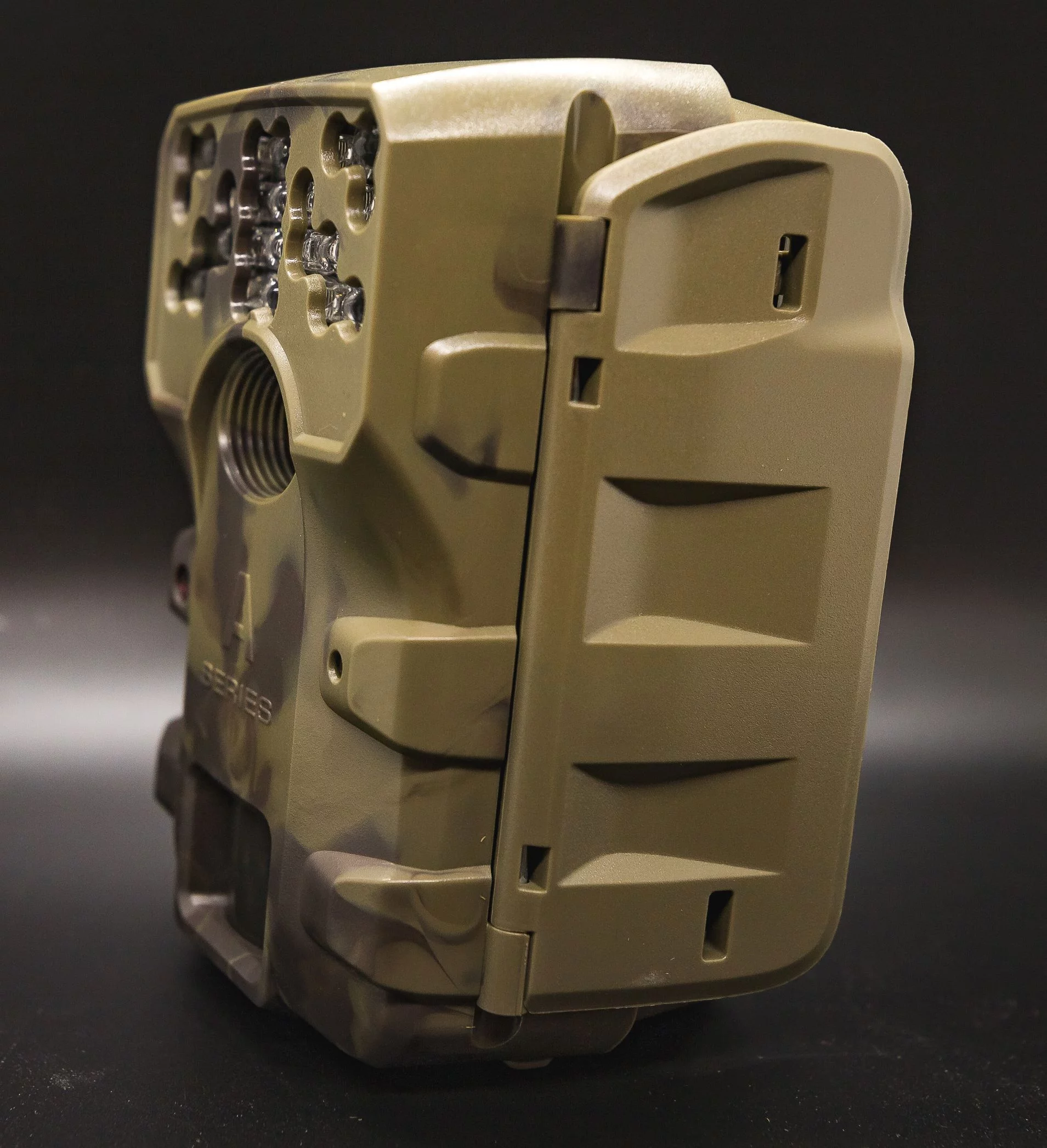 Moultrie W800 Infrared Hunting Trail Camera Bundle, 26 Megapixels