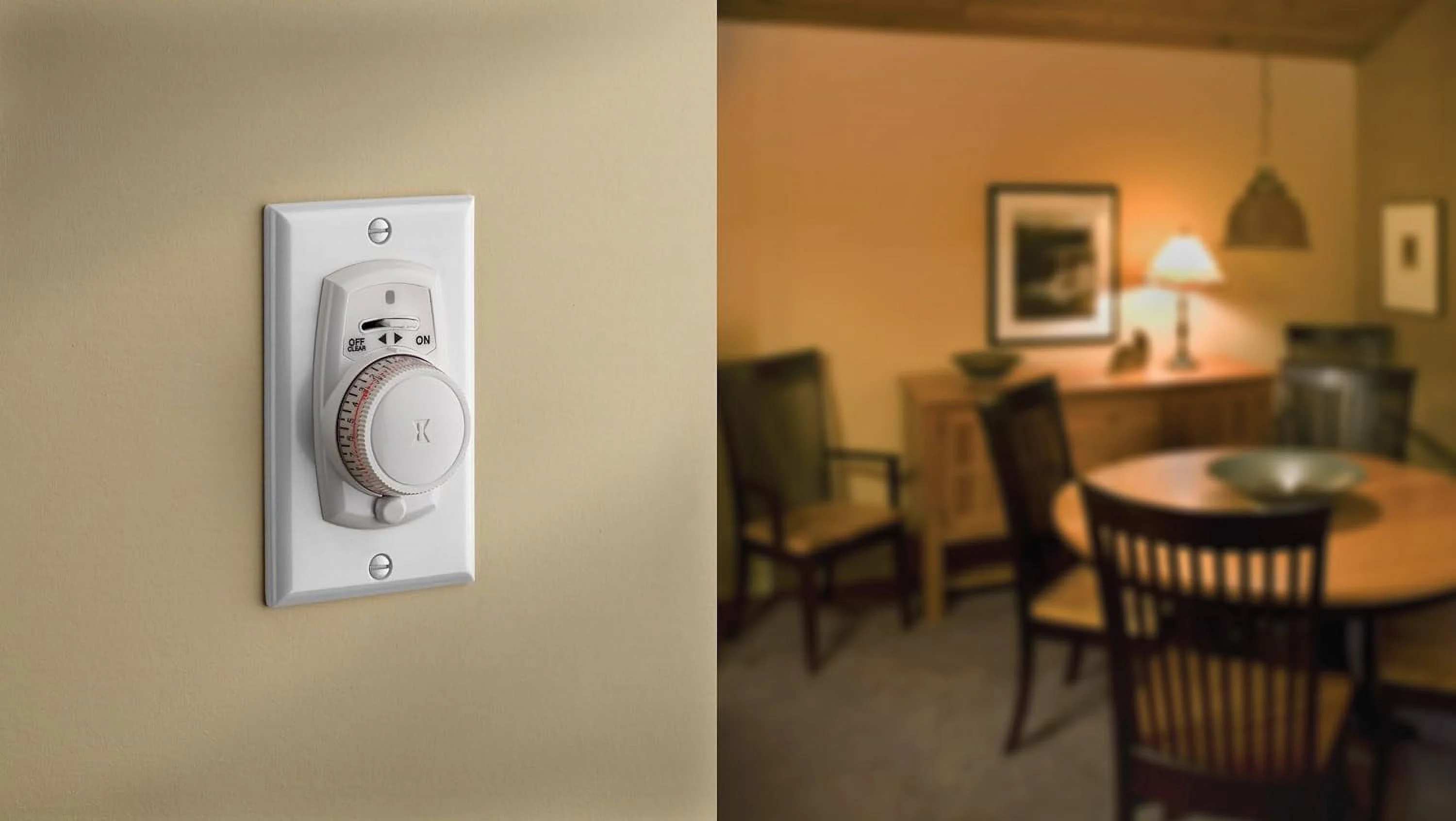 EJ351C 120 Volt 24-Hour Programmable Mechanical Security Timer