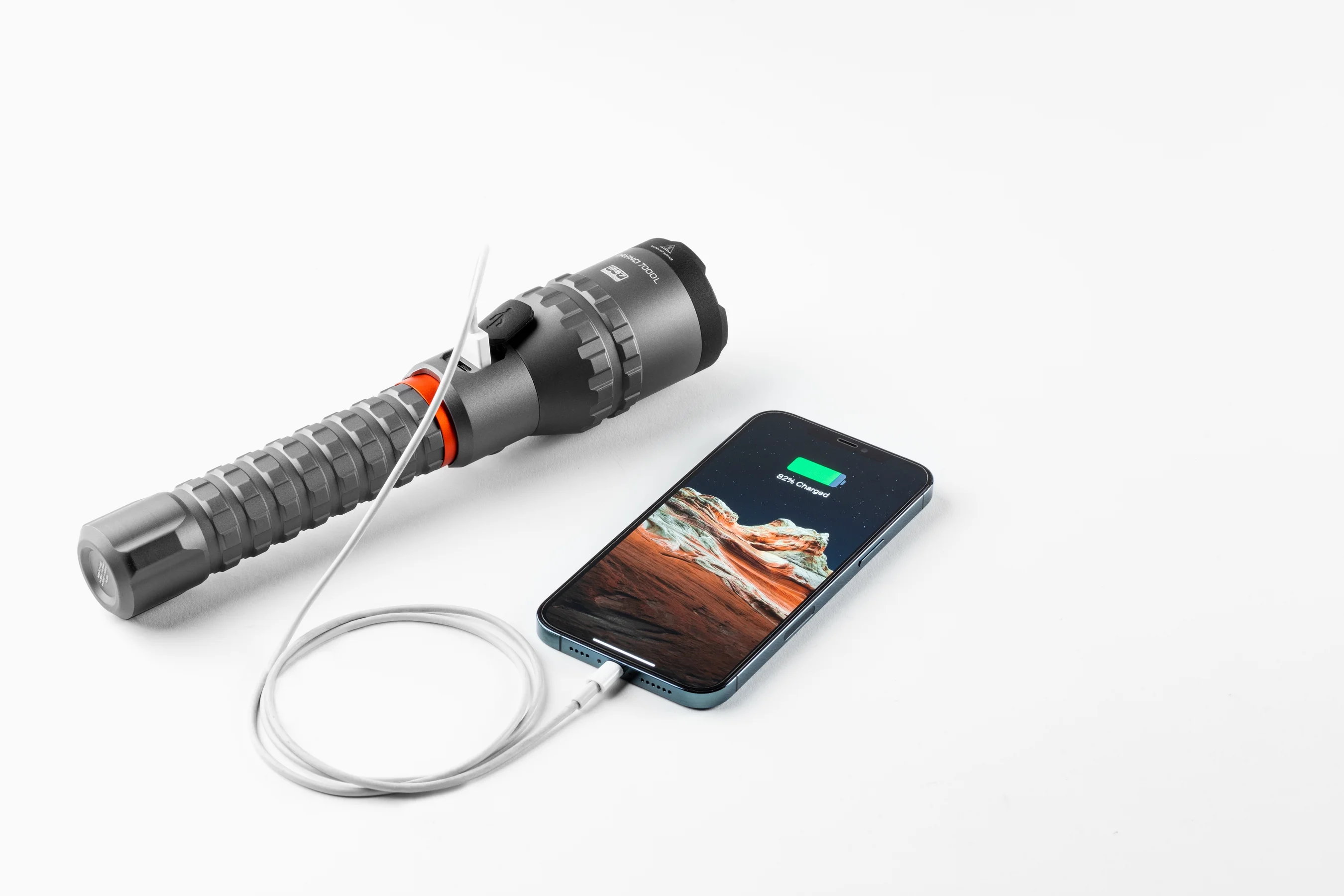 NEBO Davinci 7000L Powerful, Rechargeable and Waterproof Handheld Flashlight and Power Bank