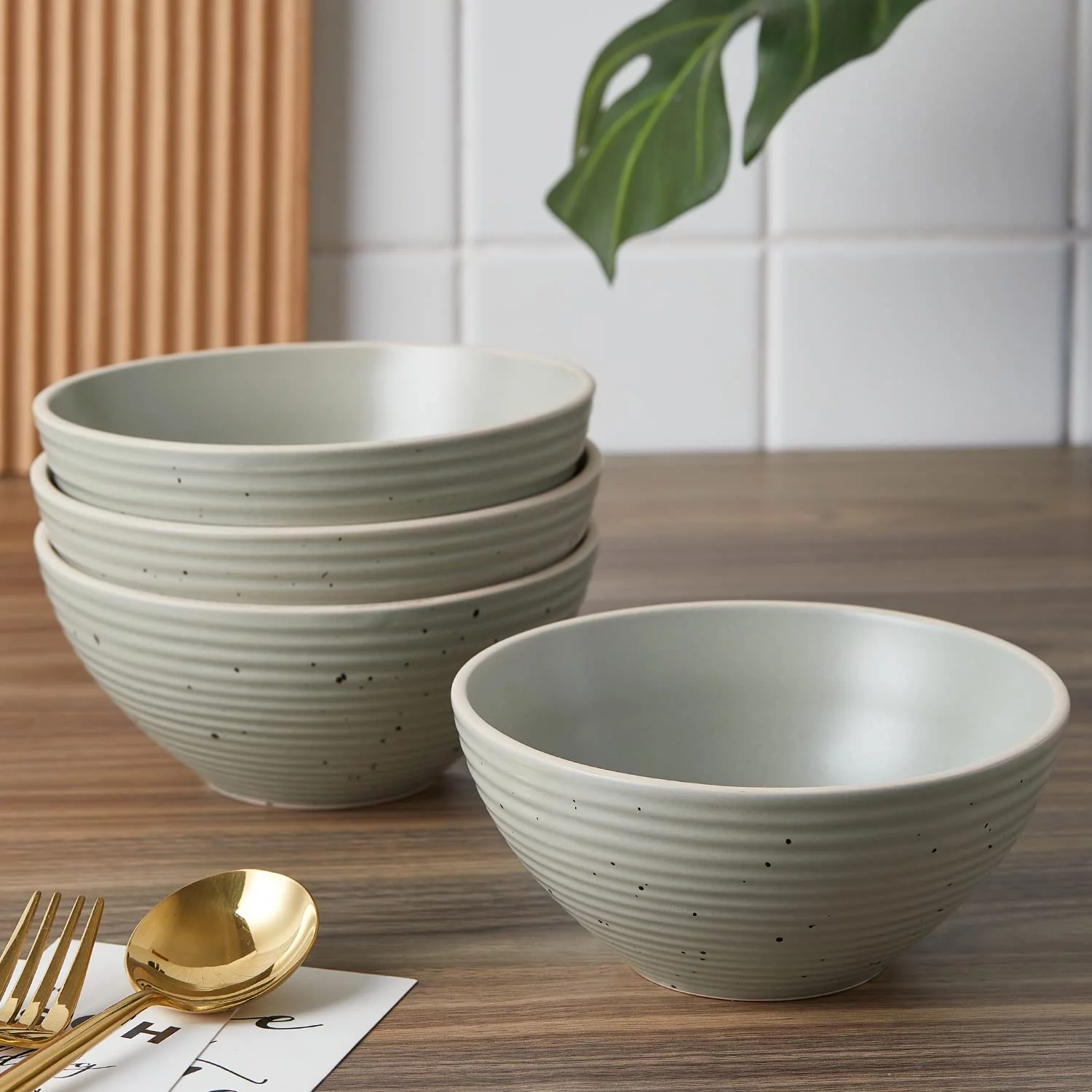 QINBI Lauren Stoneware 32-piece Round Dinnerware Set, Green