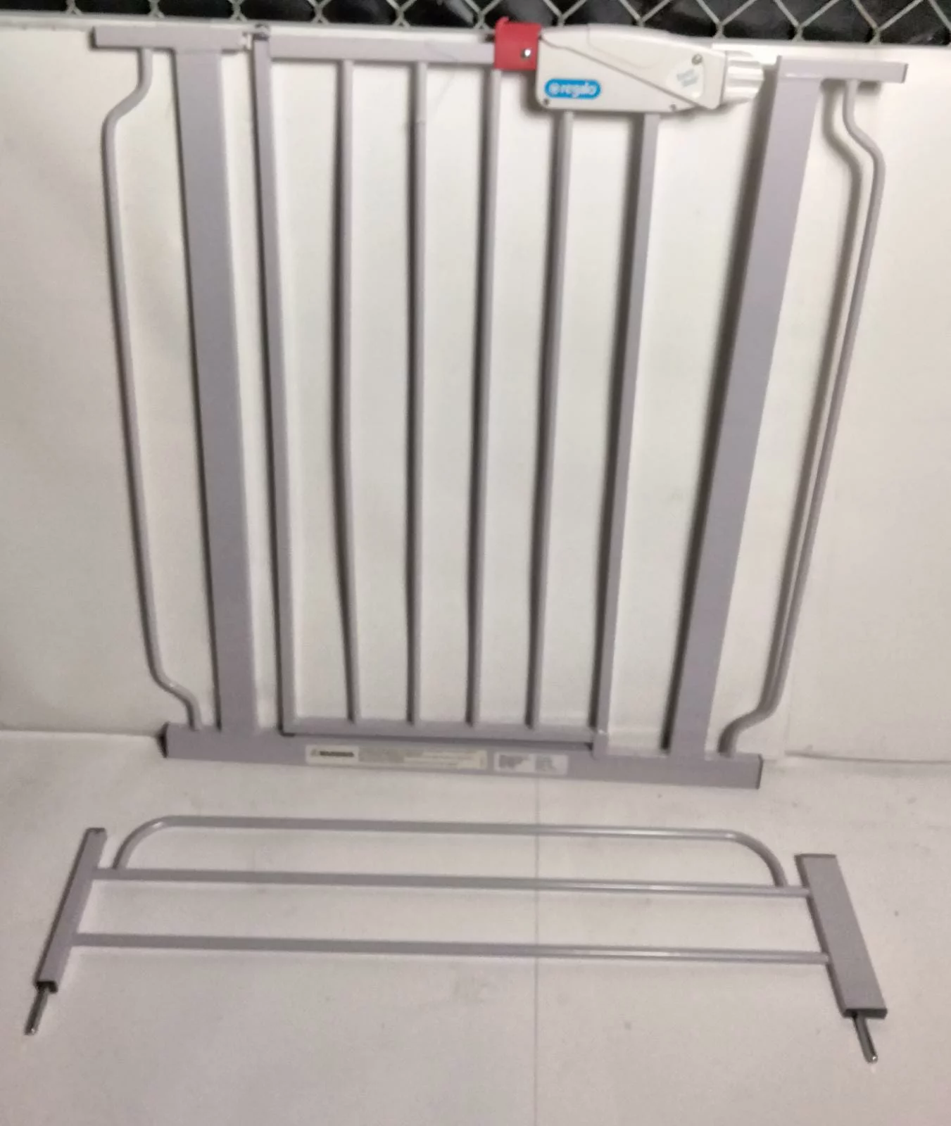 Regalo Easy Step Baby Gate 31