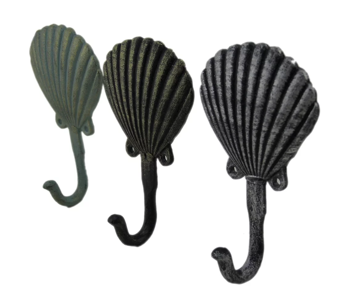 Zeckos Distressed Finish Scallop Shell Coastal Cast Iron Wall Hook (Set of 3)