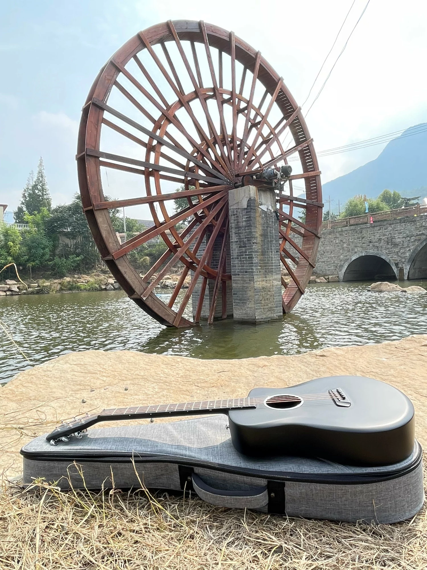 Joytar J2 Carbon Fiber Acoustic Guitar 36 inch Black Satin with Gig Bag