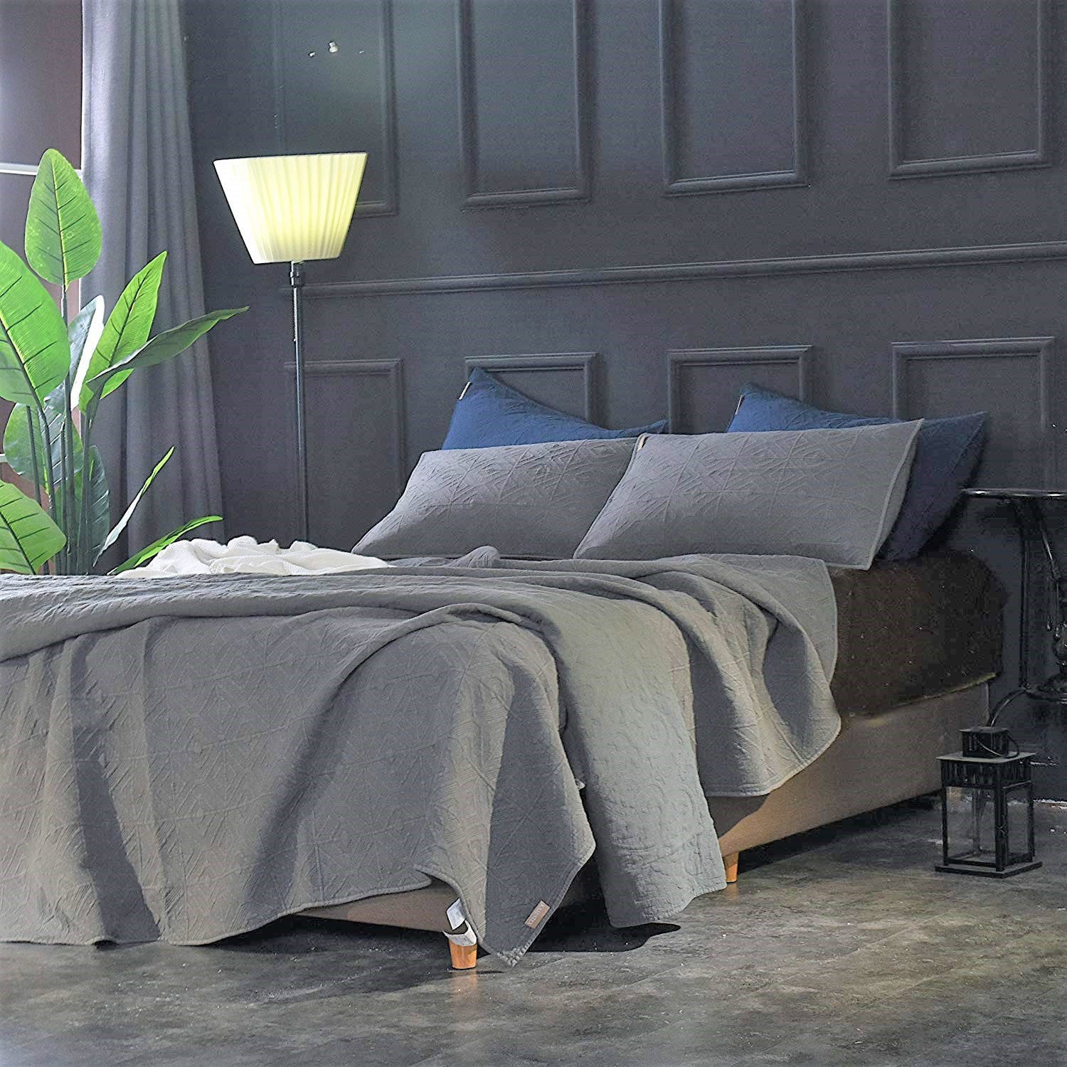 Cozy Stone-Washed Quilt Set