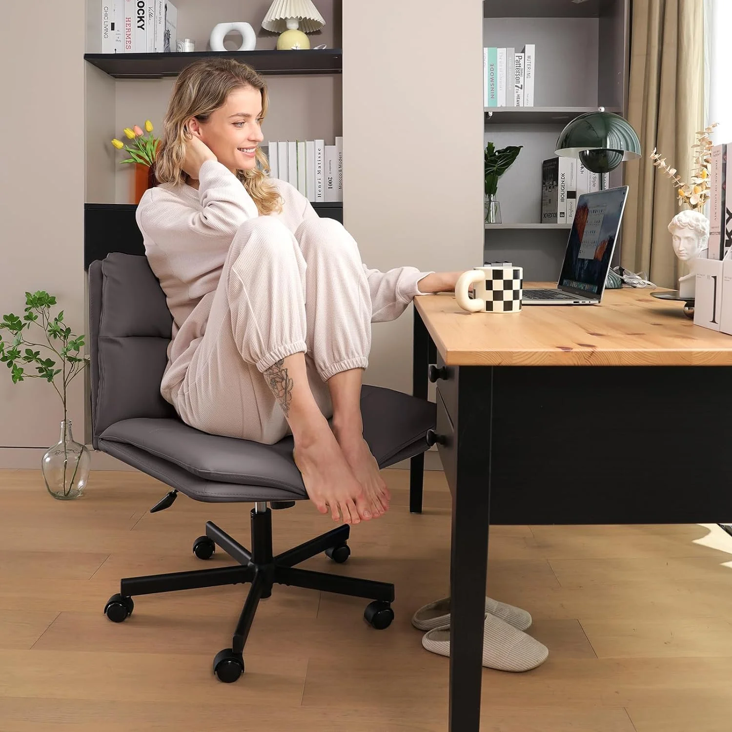 HYUN Armless Office Desk Chairs with Wheels Criss Cross Chair PU-Leather Mid-Back Ergonomic Home Office Computer Chair Comfortable Thickened Cushion Adjustable Swivel Chair-Chocolate Brown