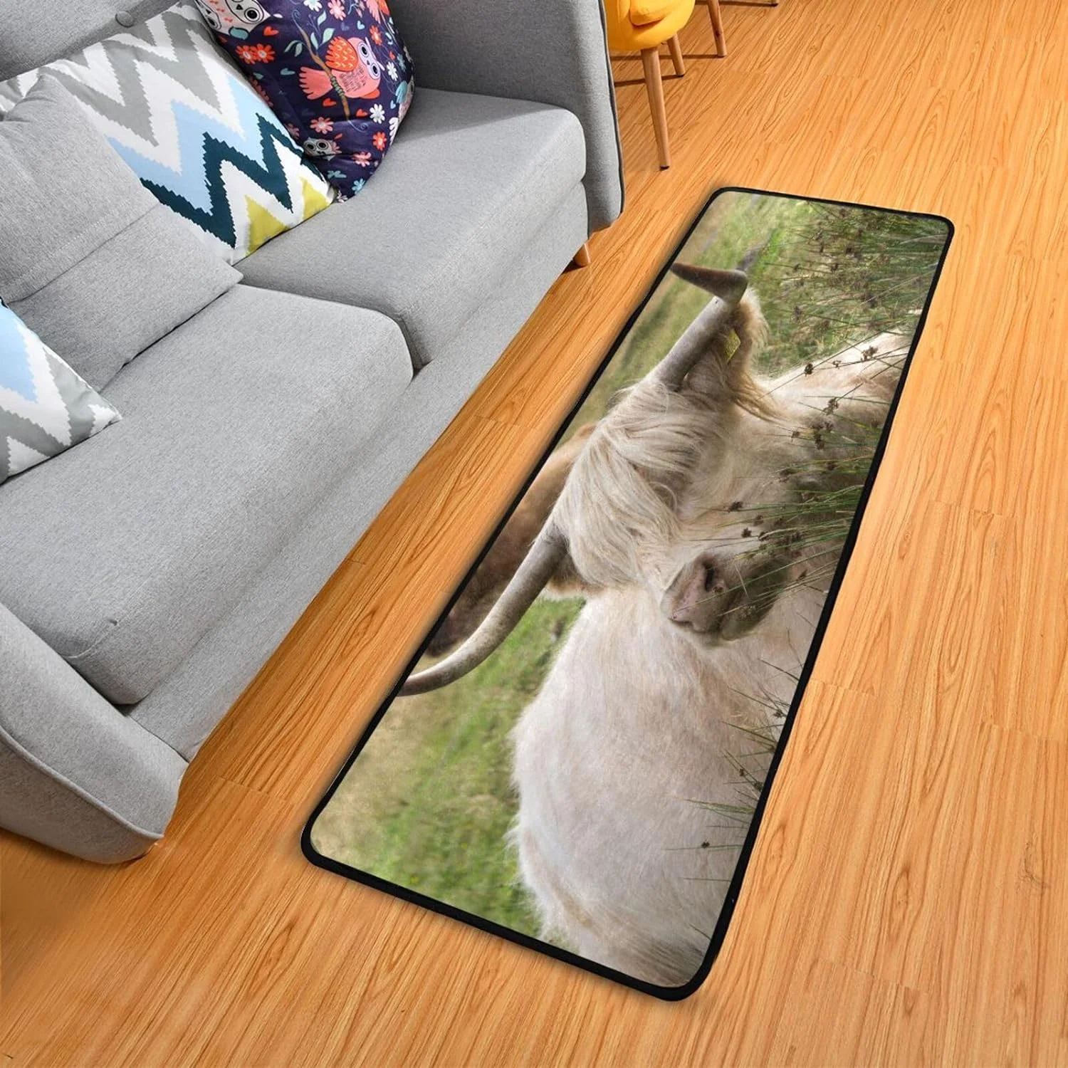 Bestwell Scottish Highland Cattle Runner Rug 2' x 6' Non Slip with Rubber Backing White Cow Washable Soft Area Rug Carpet Entryway Rug Runner for Hallway Bedroom Kitchen Decor Home Decor Gift