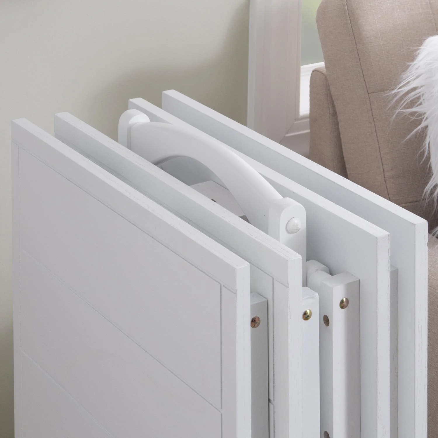 HYHBIBOOM Lisbon Five Piece Wood Tray Table Set in Whitewash