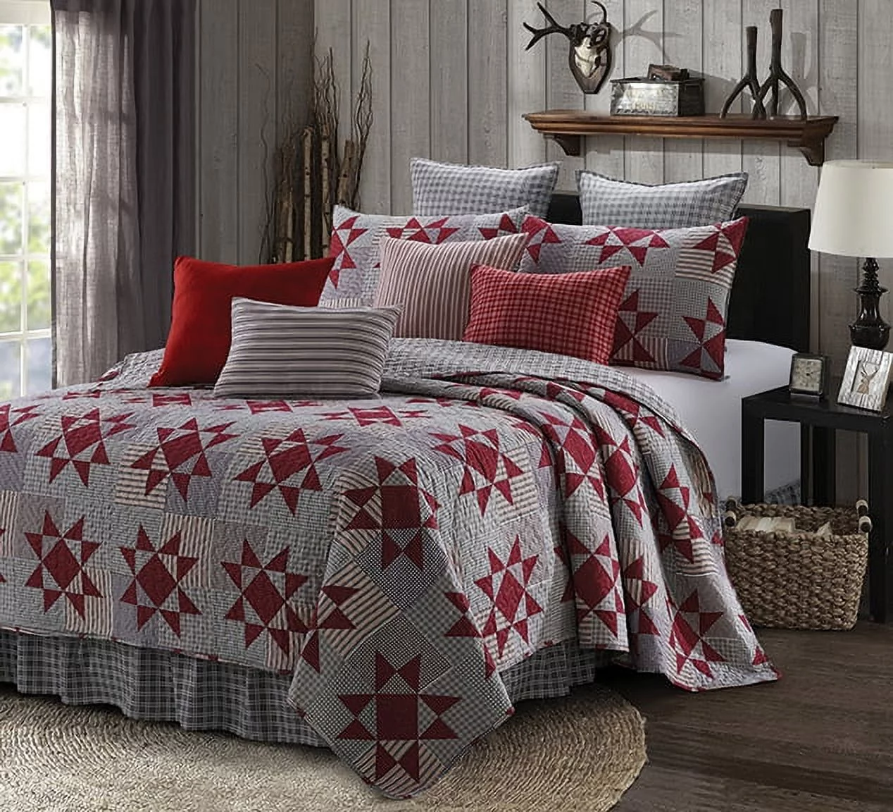 Phyllis Dobbs Carolina Farmhouse Stars Quilt and Sham Set - Queen / Full Size