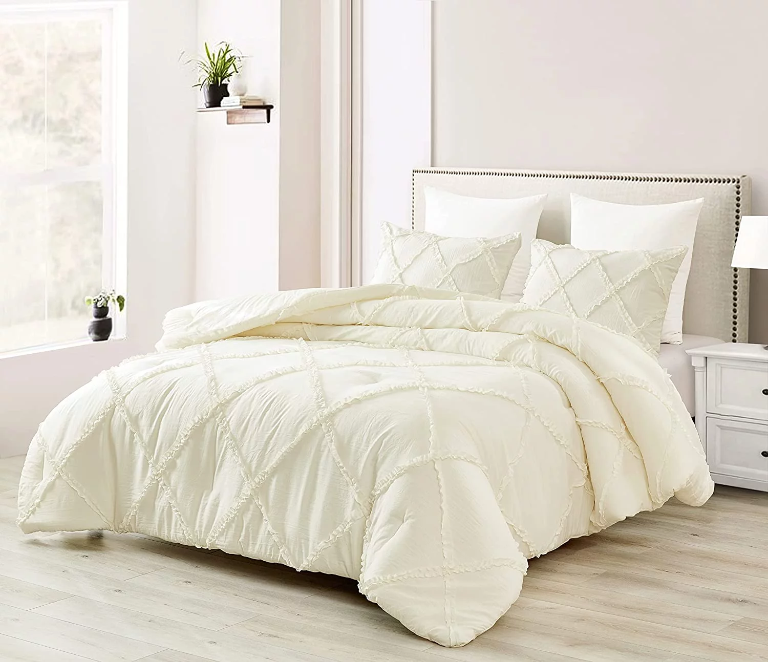 Chezmoi Collection Vivian 3-Piece Diamond Ruffle Trim Washed Microfiber Comforter Set
