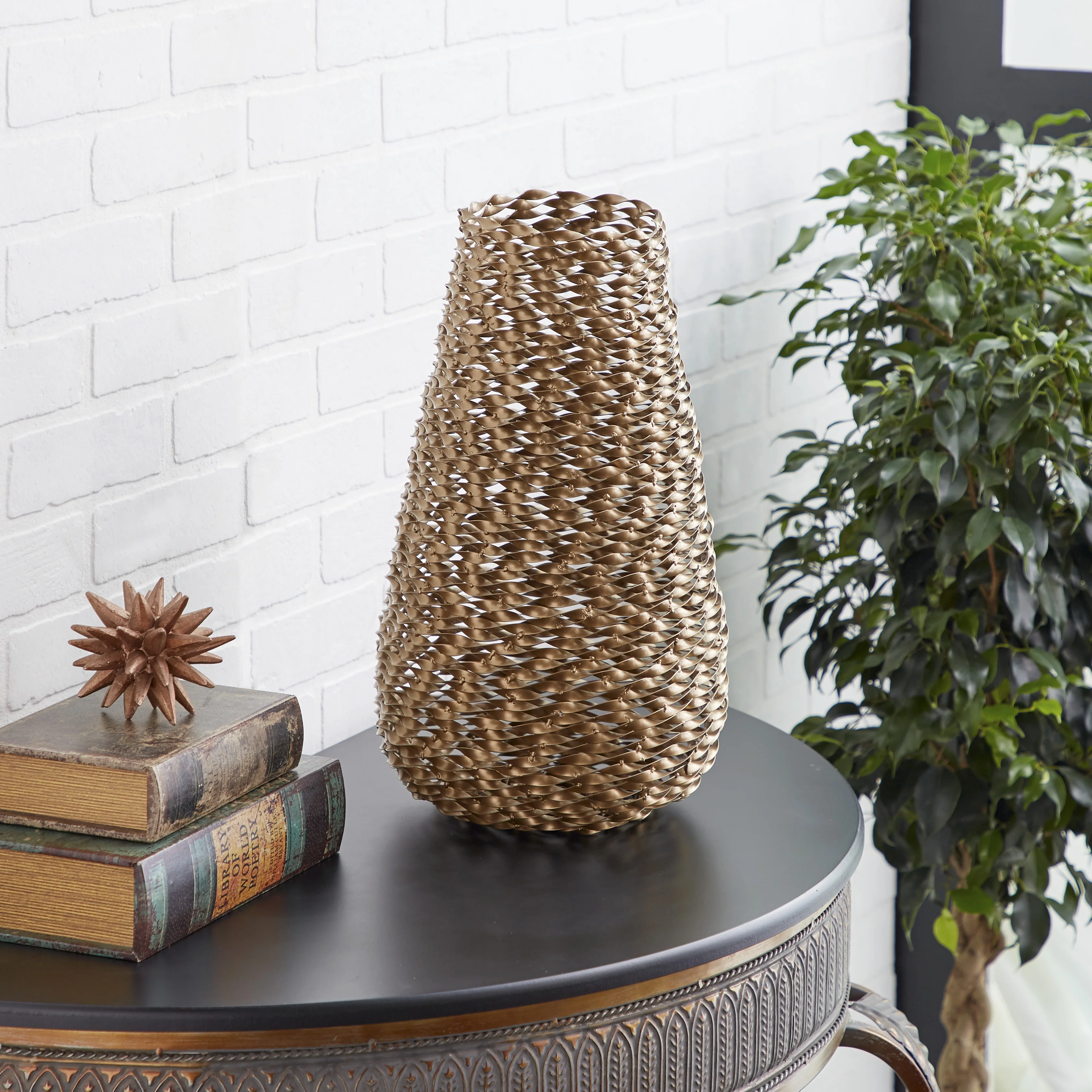 Decmode Modern Style Extra Large, Round, Twisted Gold Metal Vase, 9” x 18”