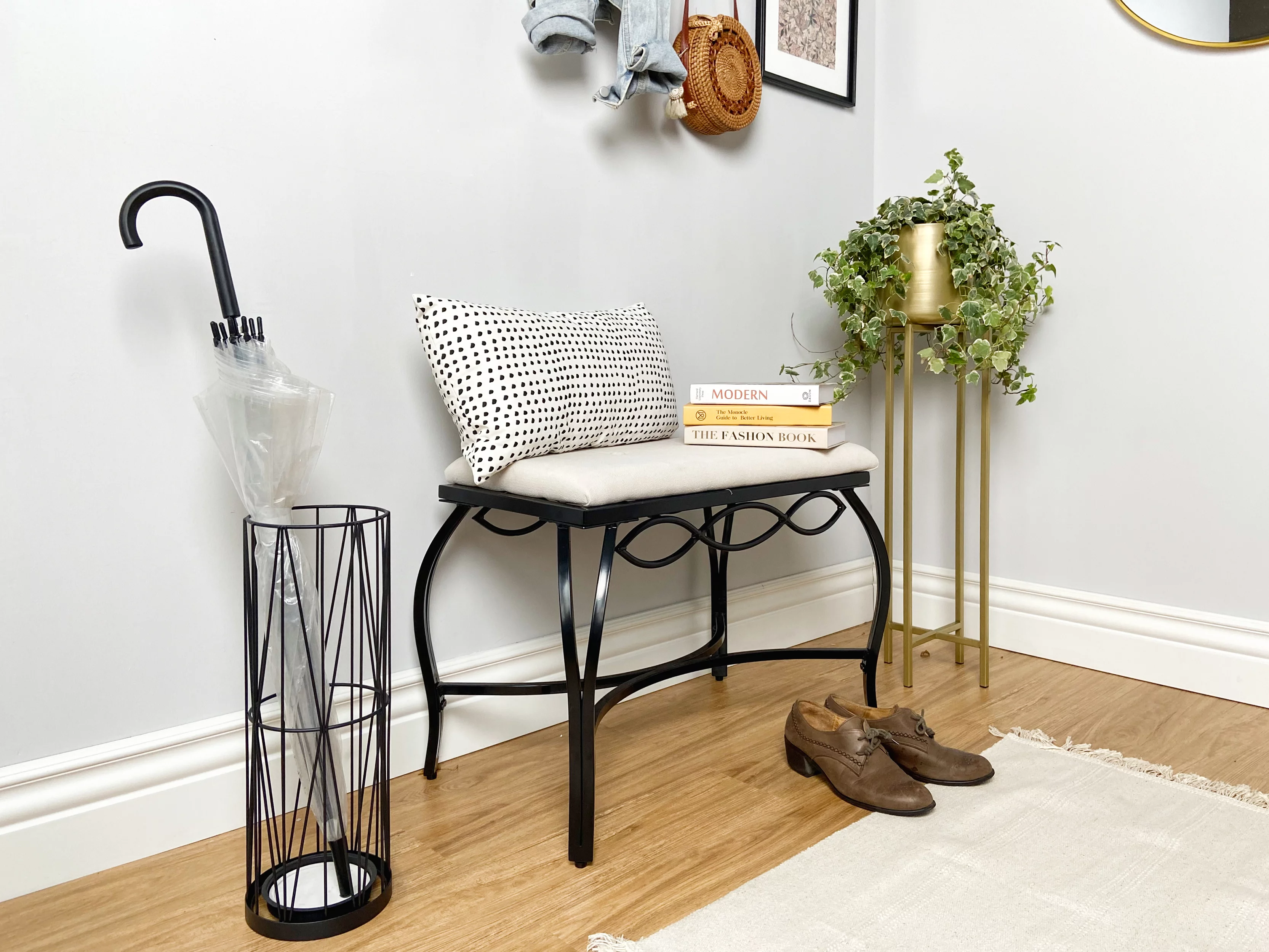 Mango Steam Pluvian Soakstone Umbrella Holder Stand - Black, Metal