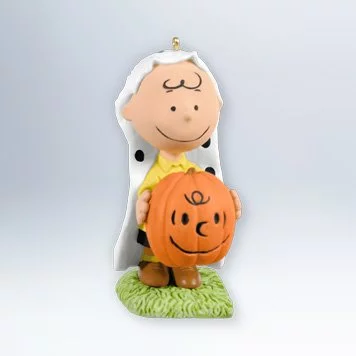 QFO5214 Charlie Brown O'Lantern The Peanuts Gang