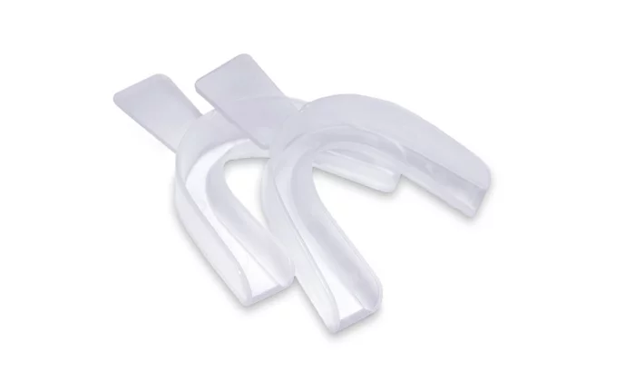 Pristine White Whitening Gel Kit, minty menthol flavor, 10ml 36% Carbamide Peroxide & 3 ml Syringes Trays with Case & Blue Led.