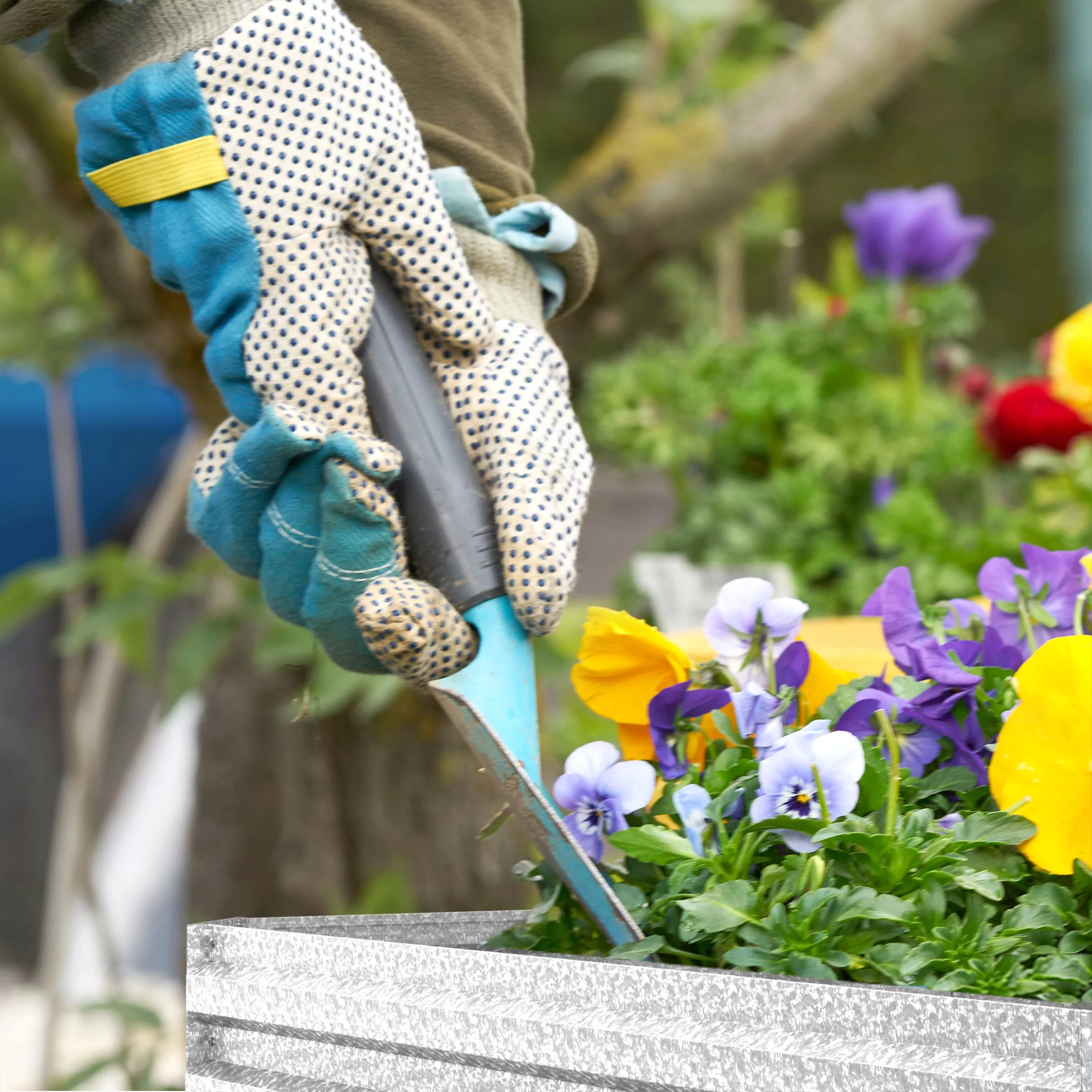 Pure Garden Galvanized Iron Raised Garden Bed and Plant Holder Kit 23.5