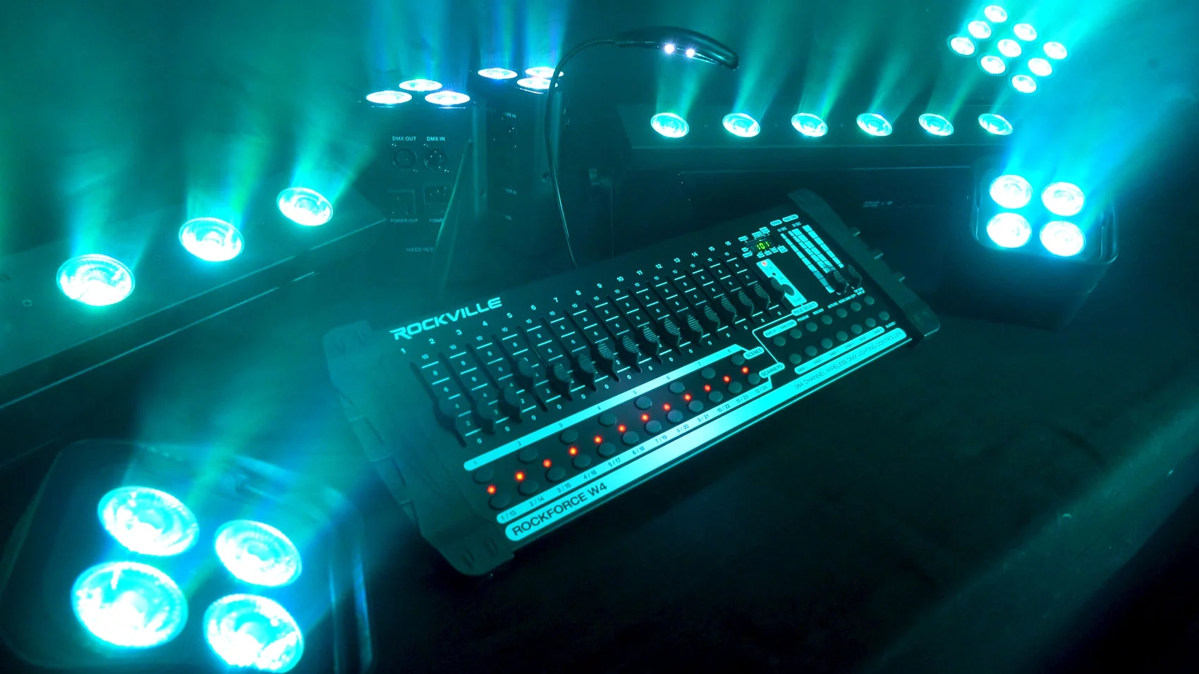 (4) Chauvet Freedom Wedge Quad Rechargeable Wash Lights+Wireless DMX Controller