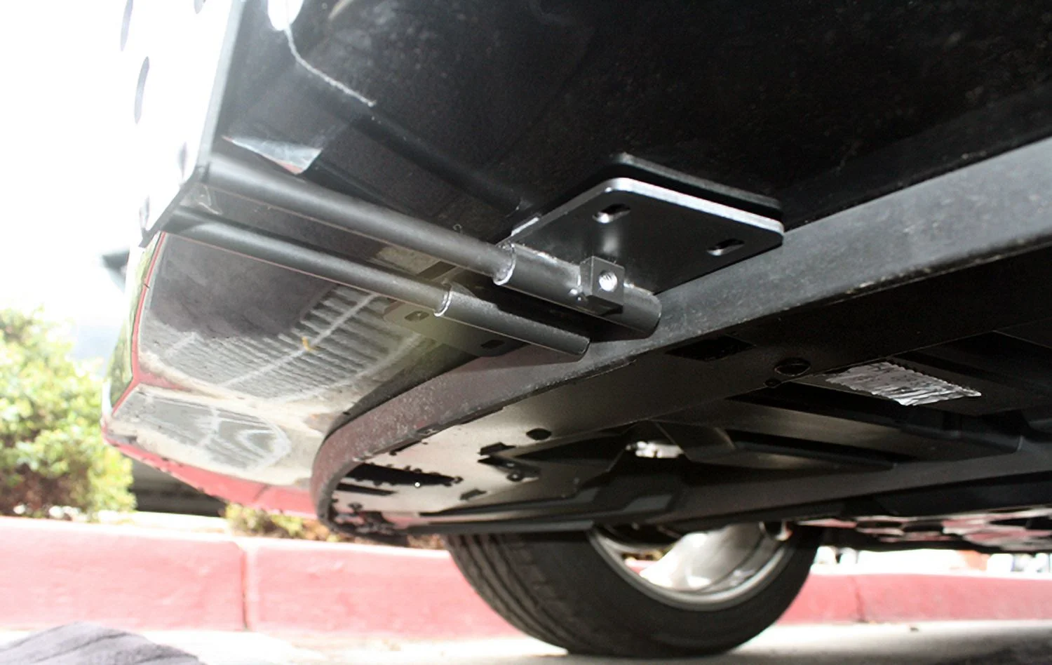 STO N SHO Front License Plate Bracket Compatible with 2014-2017 Chevrolet SS (SNS49)