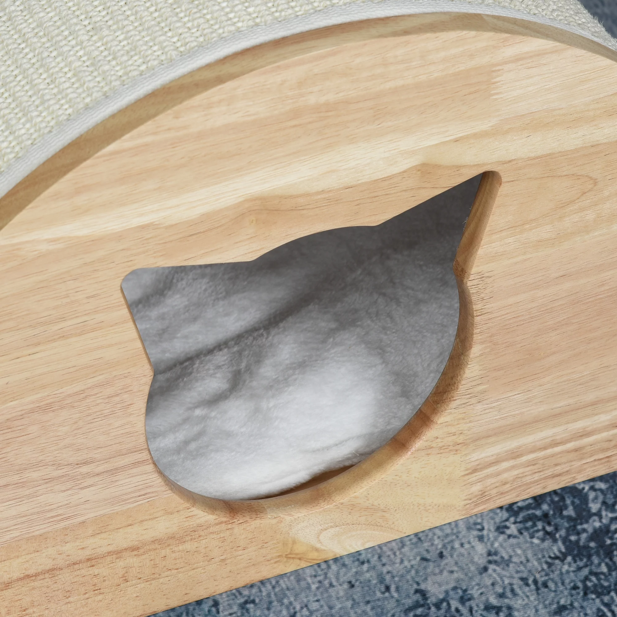 PawHut Wooden Cat House Shelter Bed w/ Sisal Carpet Soft Cushion Natural