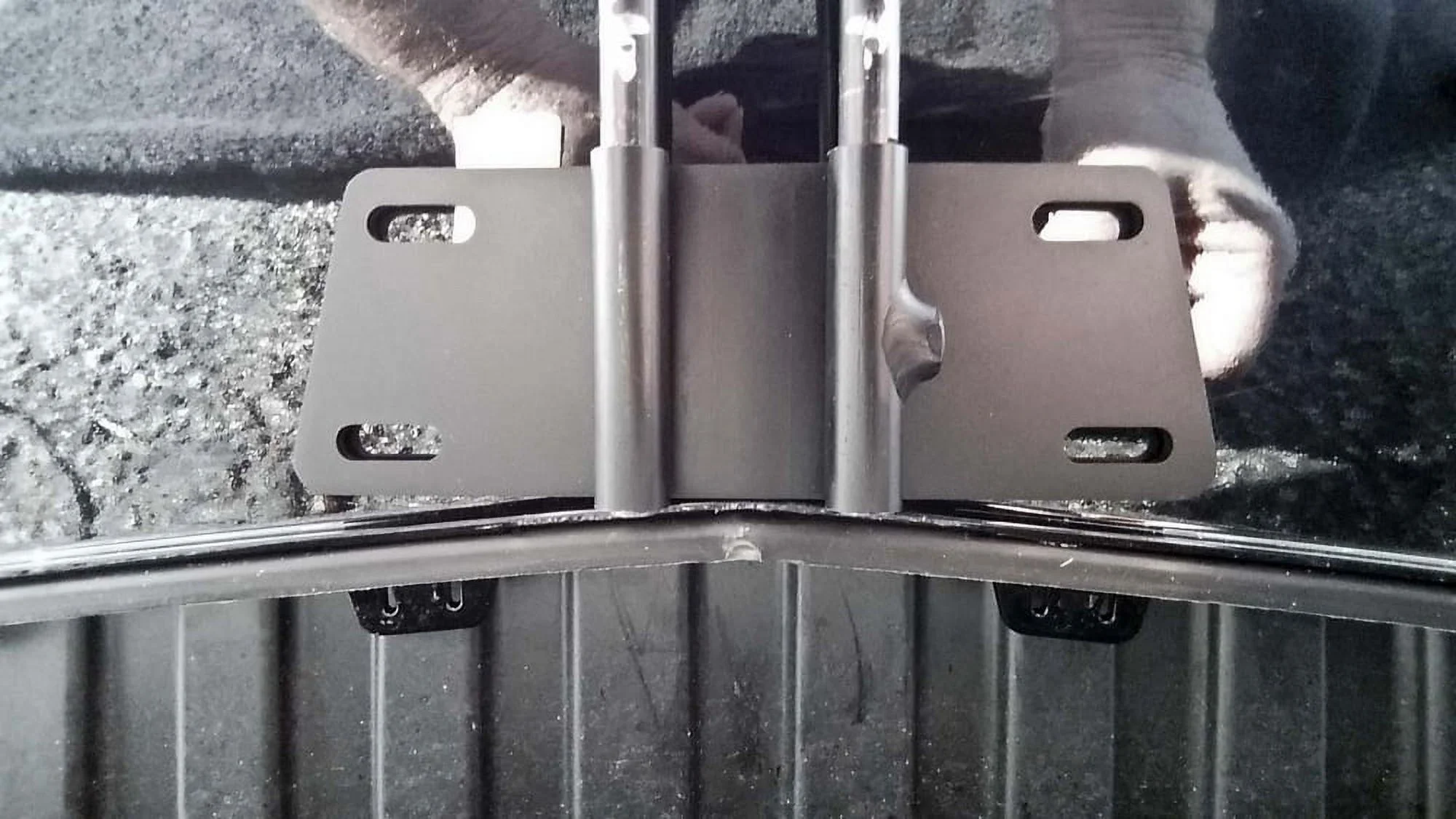 STO N SHO Front License Plate Bracket Compatible with 2016 Mercedes E400 Luxury (SNS88a)